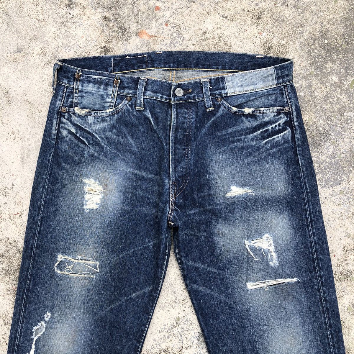 Vintage Vintage Levis 501XX Big E LVC Distressed design OG Size US 35 - 3 Thumbnail