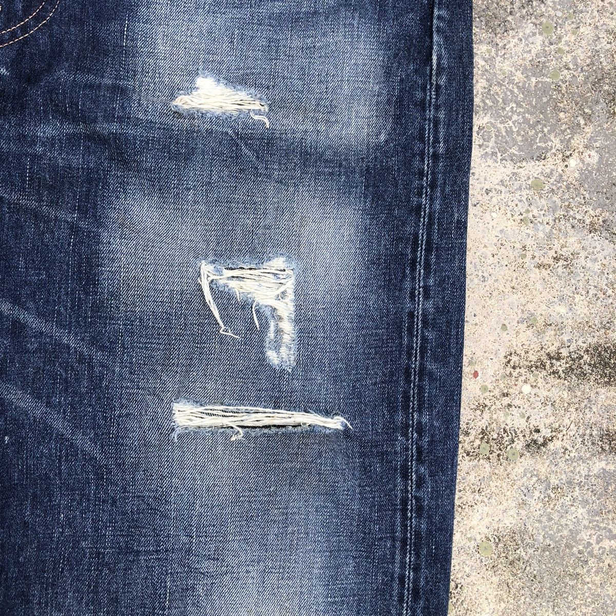 Vintage Vintage Levis 501XX Big E LVC Distressed design OG Size US 35 - 12 Thumbnail