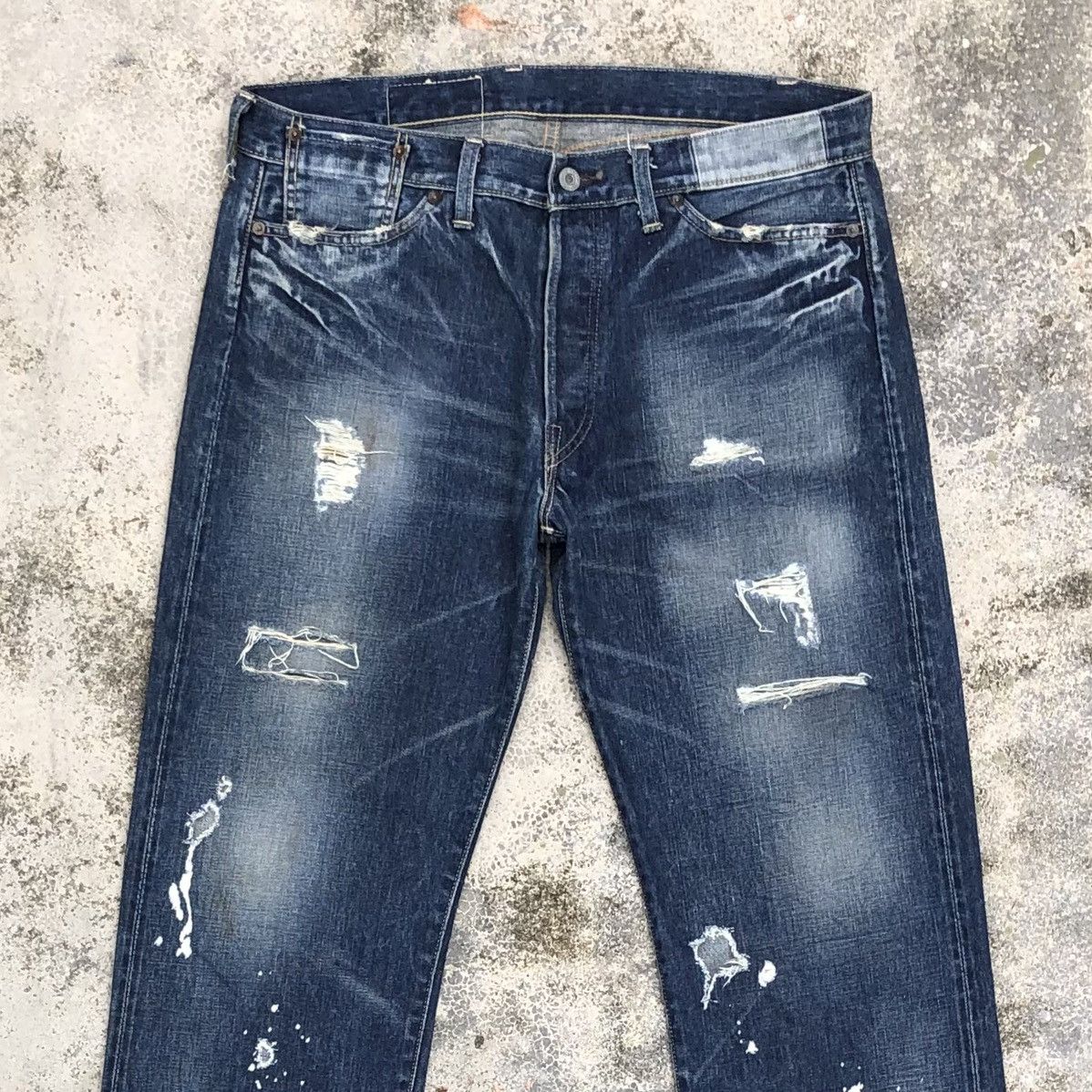 Vintage Vintage Levis 501XX Big E LVC Distressed design OG Size US 35 - 2 Thumbnail