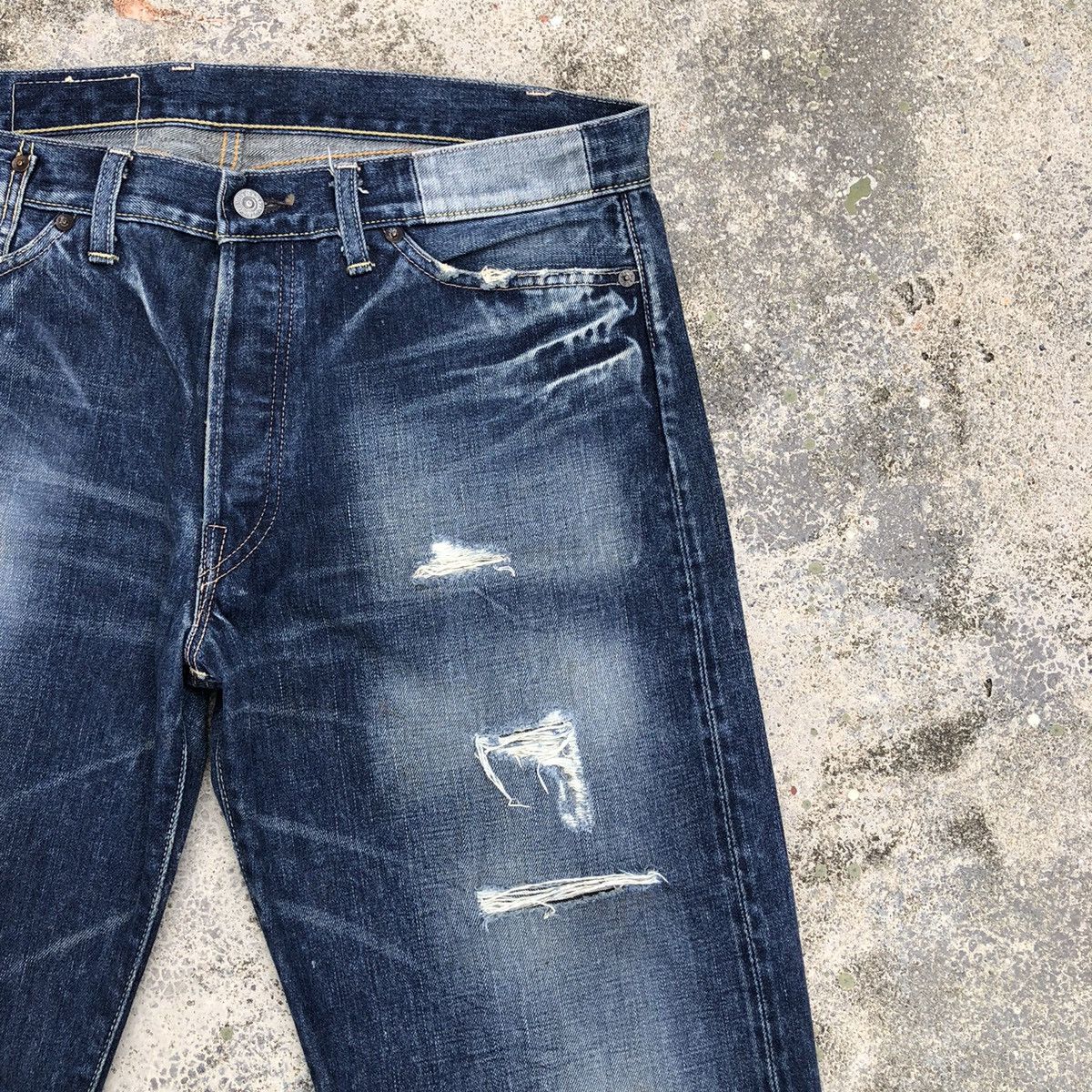 Vintage Vintage Levis 501XX Big E LVC Distressed design OG Size US 35 - 5 Thumbnail