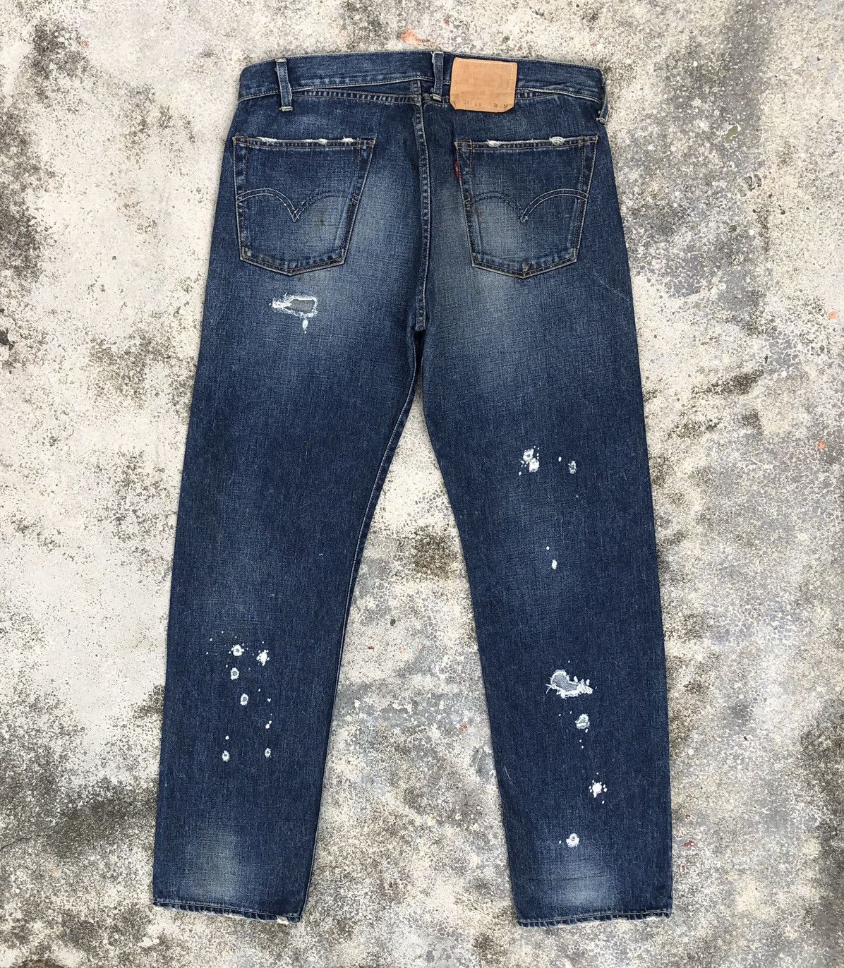 Vintage Vintage Levis 501XX Big E LVC Distressed design OG Size US 35 - 14 Thumbnail