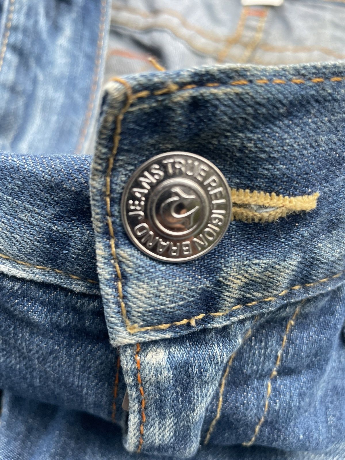 True Religion Vintage True Religion Aging Faded Wash Size US 36 / EU 52 - 21 Thumbnail