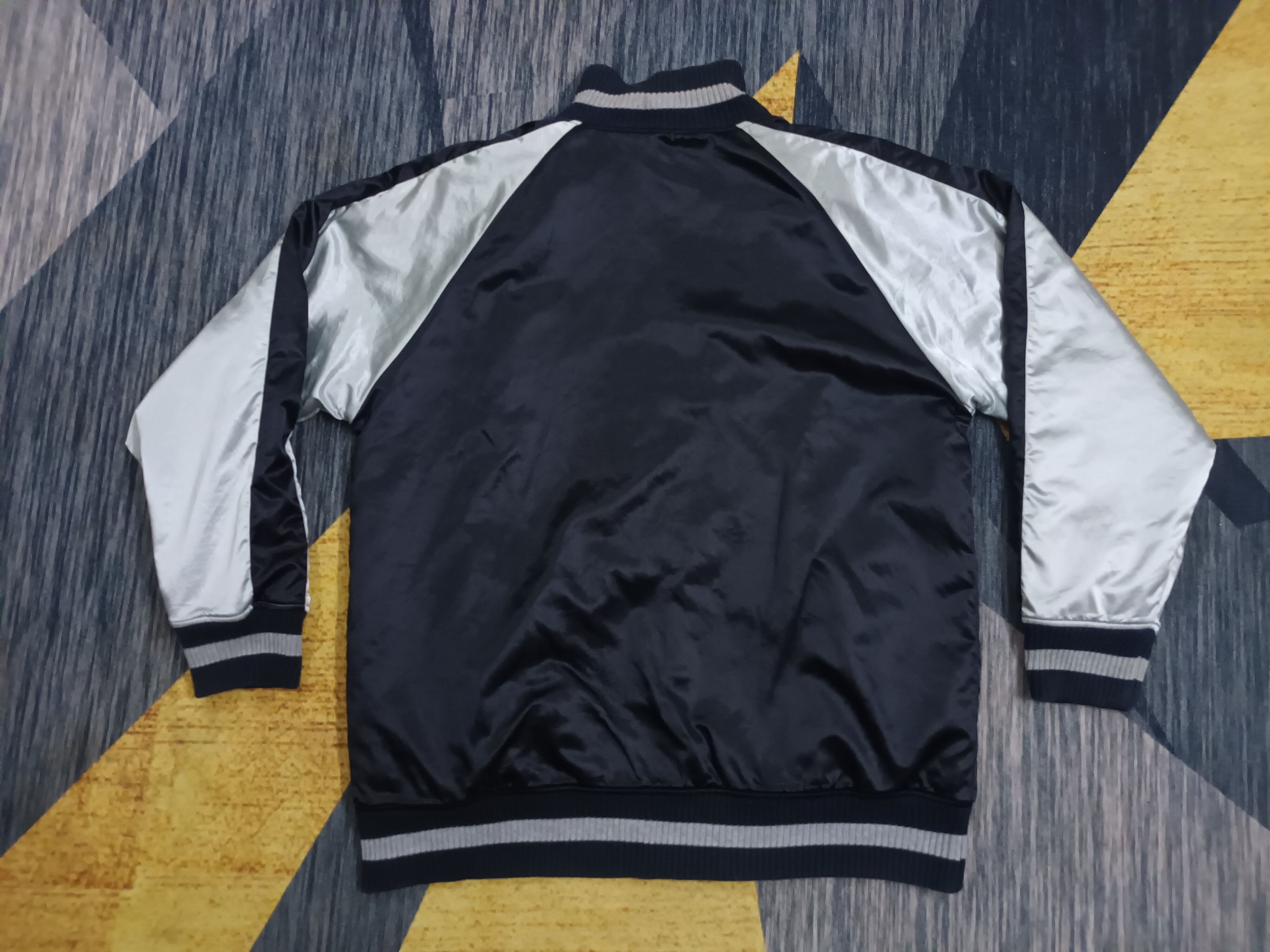 Japanese Brand 🔥 RESPECT BIG LOGO REVERSIBLE VARSITY JACKET Size US XL / EU 56 / 4 - 2 Thumbnail