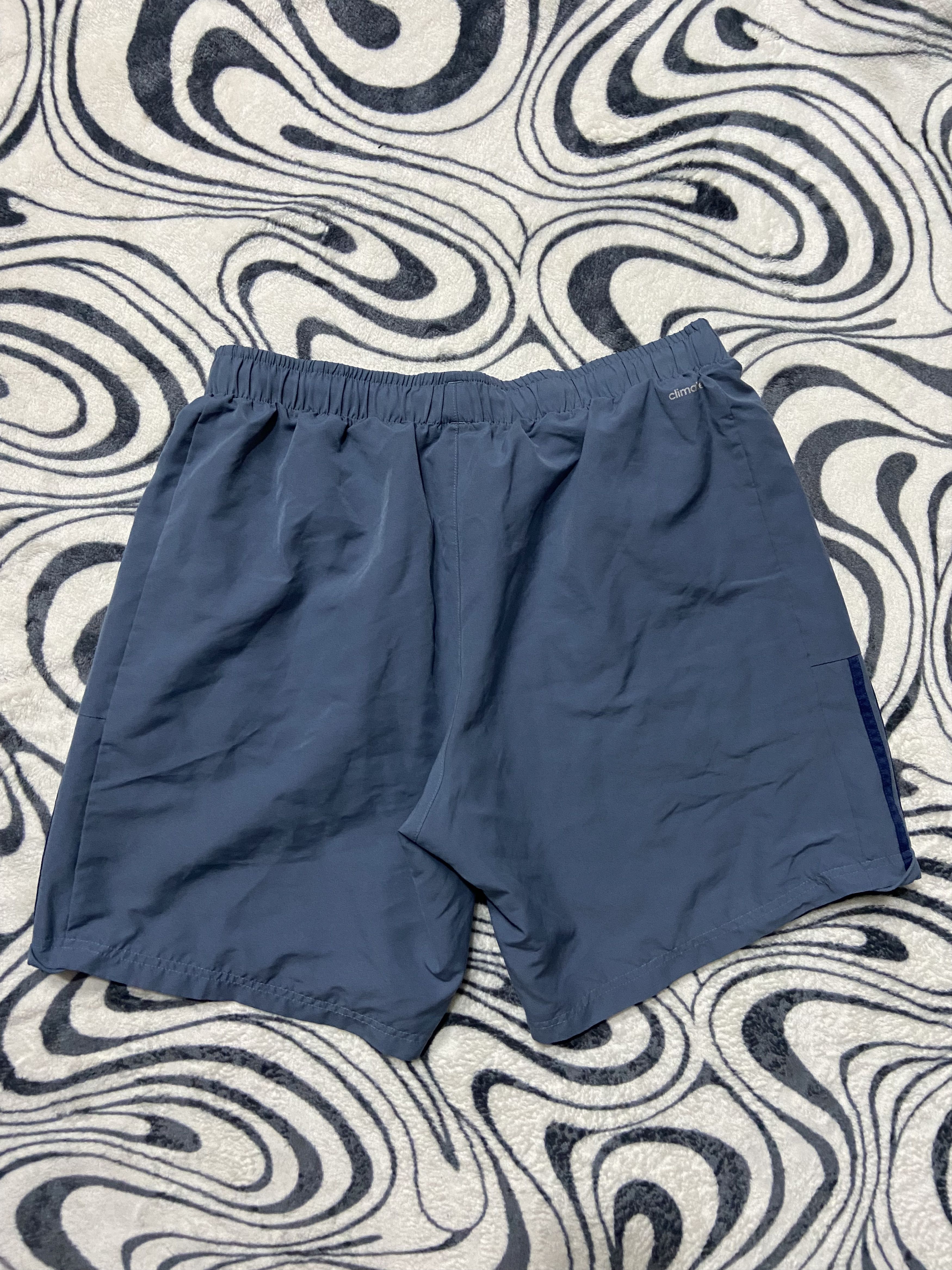 Adidas × Vintage Vintage Adidas Mens Nylon Shorts Y2K Size US 36 / EU 52 - 5 Thumbnail