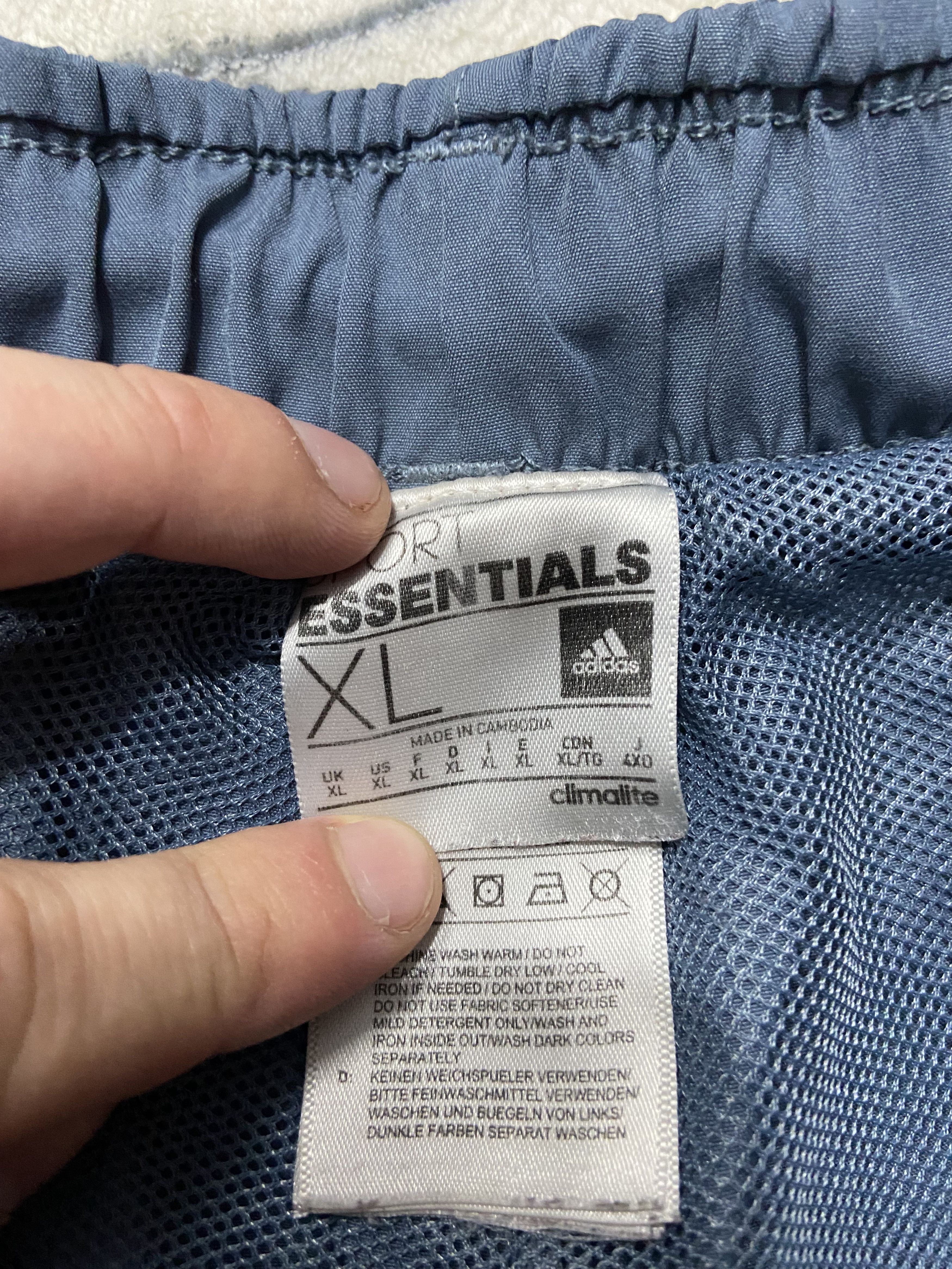 Adidas × Vintage Vintage Adidas Mens Nylon Shorts Y2K Size US 36 / EU 52 - 3 Thumbnail