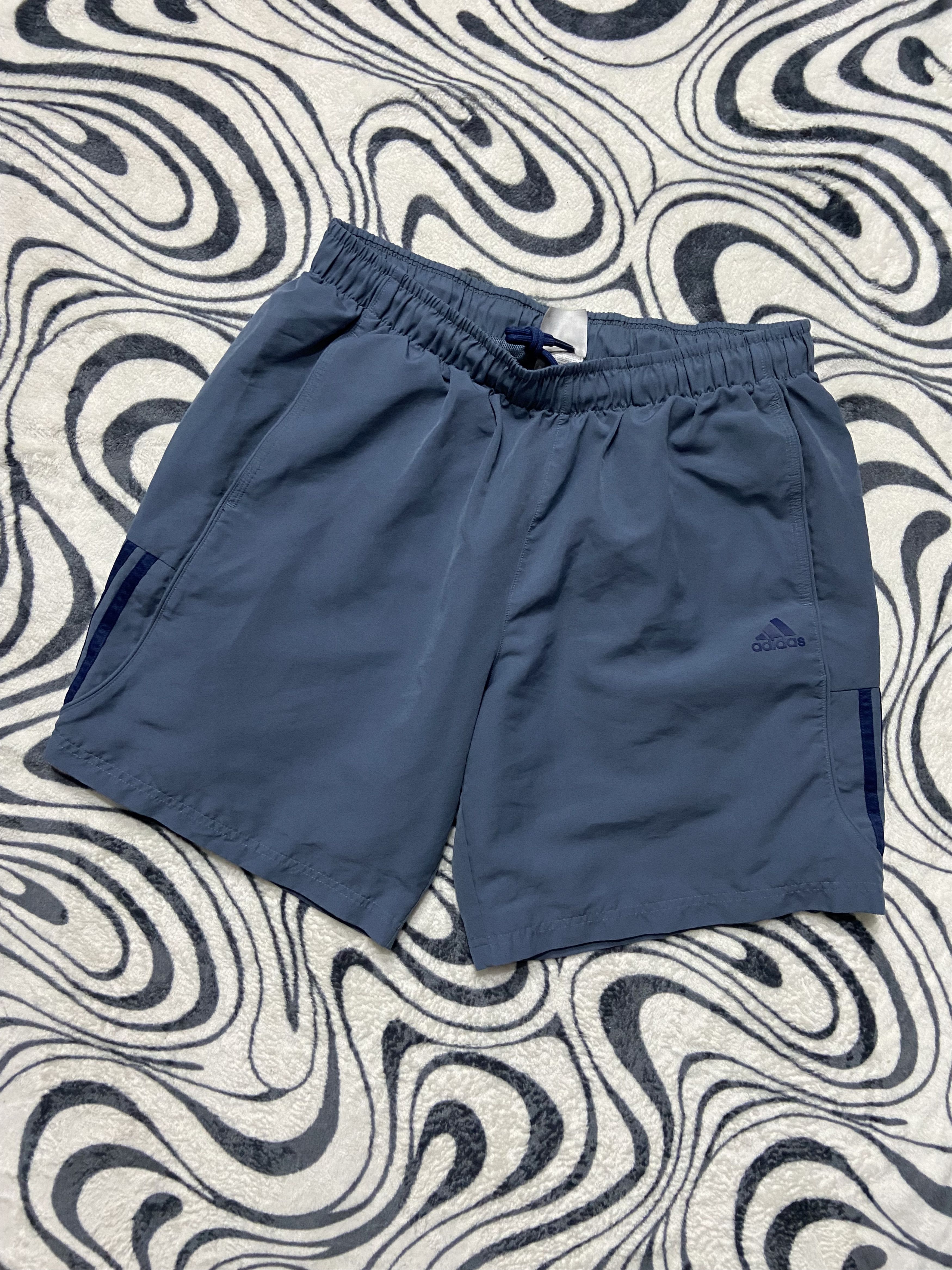 Adidas × Vintage Vintage Adidas Mens Nylon Shorts Y2K Size US 36 / EU 52 - 1 Thumbnail