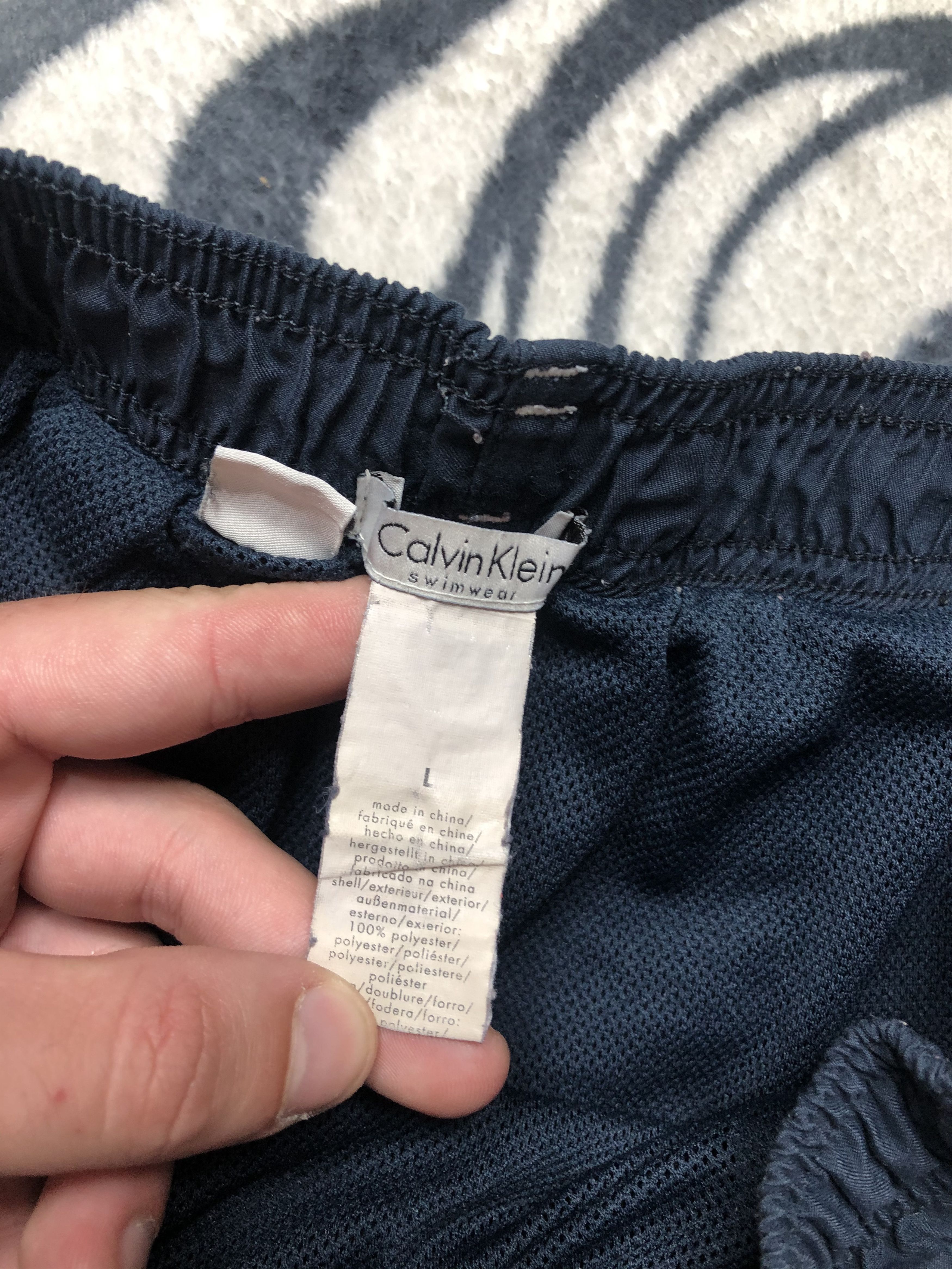 Calvin Klein × Vintage Calvin Klein Vintage Mens Nylon Shorts Size US 34 / EU 50 - 3 Thumbnail