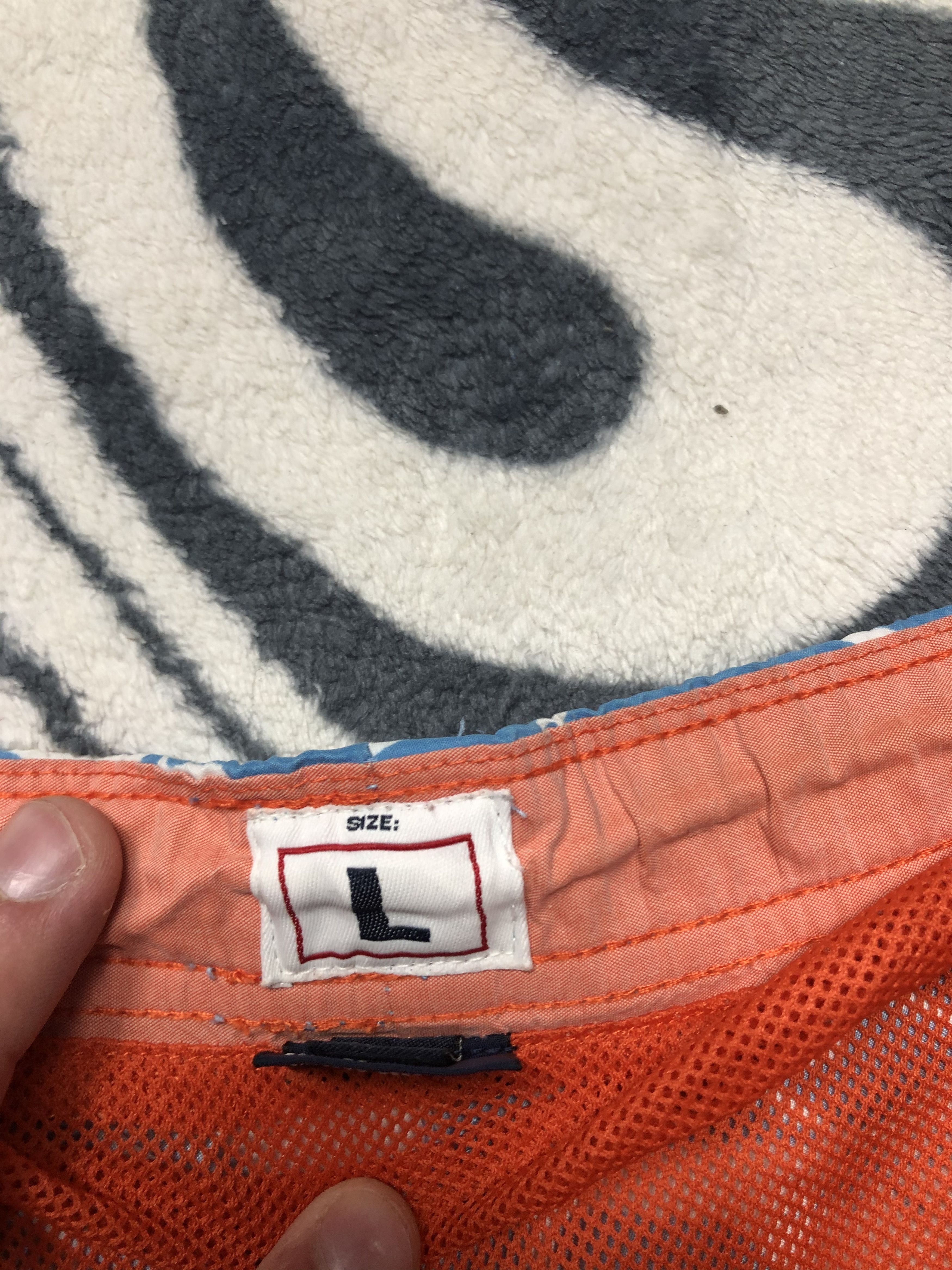 Tommy Hilfiger × Vintage Tommy Hilfiger Vintage Mens Floral Print Nylon Shorts Size US 34 / EU 50 - 3 Thumbnail