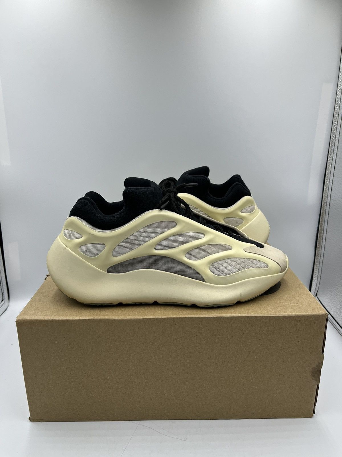 Yeezy store 700 grailed