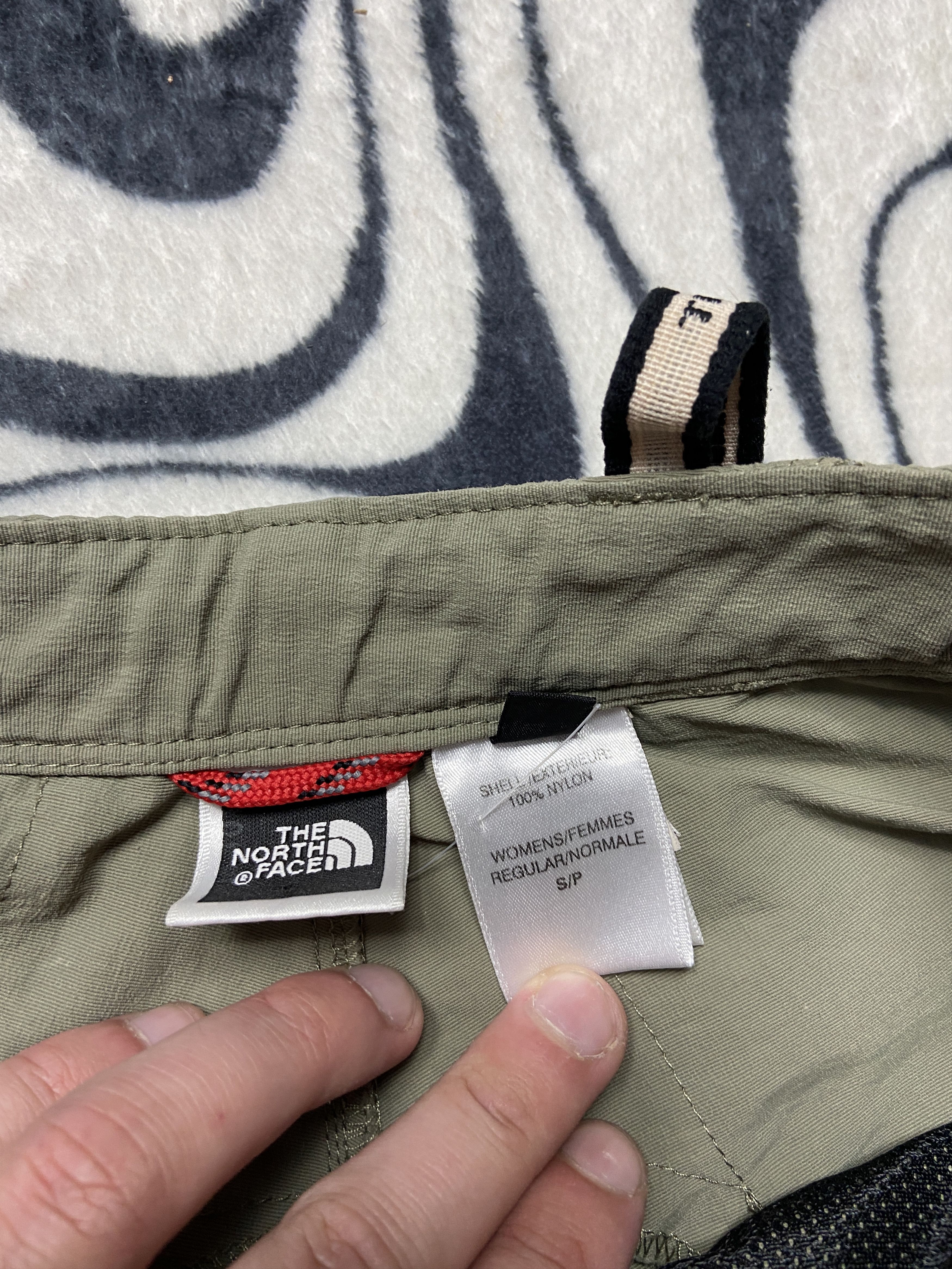The North Face × Vintage The North Face Vintage WMNS Shorts Size US 30 / EU 46 - 2 Thumbnail