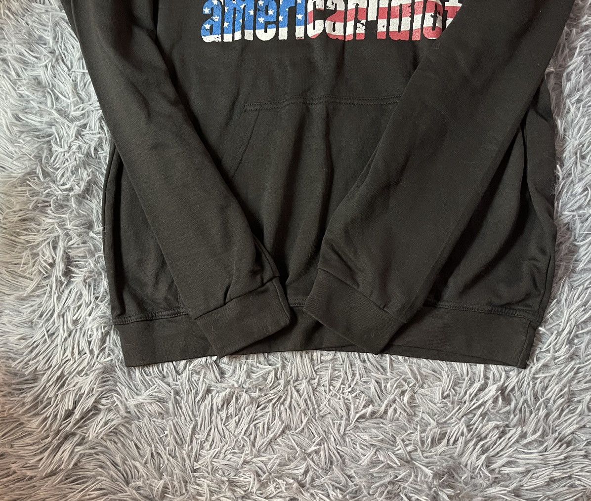 Band Tees × Vintage Green Day 2005 tour American Idiot official vintage t-shirt Size US L / EU 52-54 / 3 - 4 Thumbnail