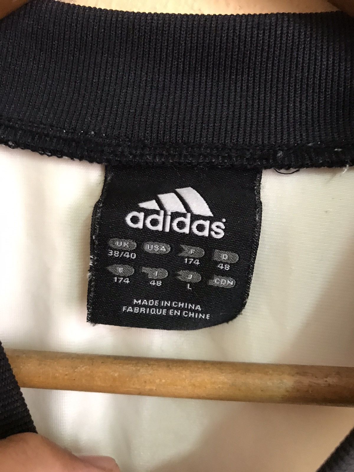Adidas VINTAGE ADIDAS EQUIDMENT LONG SLEEVE Nylon Size US L / EU 52-54 / 3 - 9 Thumbnail