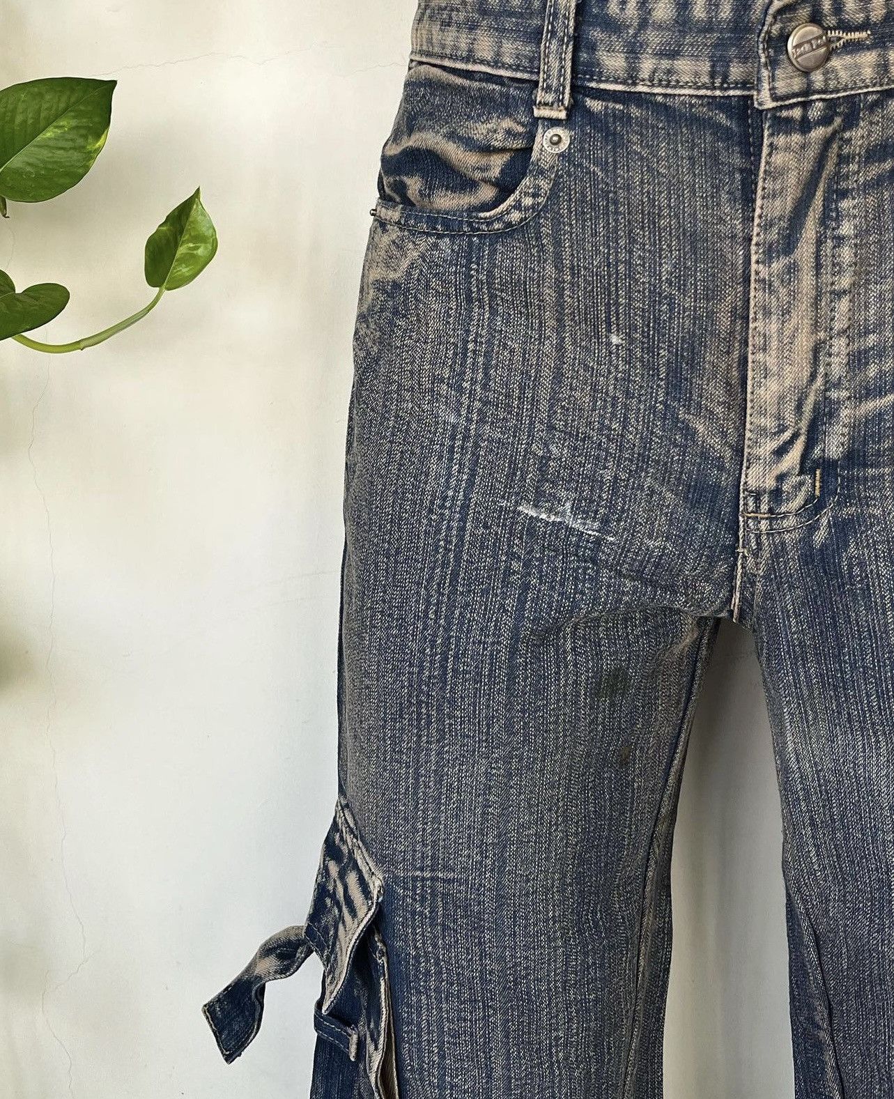 Dolce & Gabbana × Japanese Brand Y2K multipocket flared/bootcut Japanese cargo jeans. Size US 30 / EU 46 - 4 Thumbnail