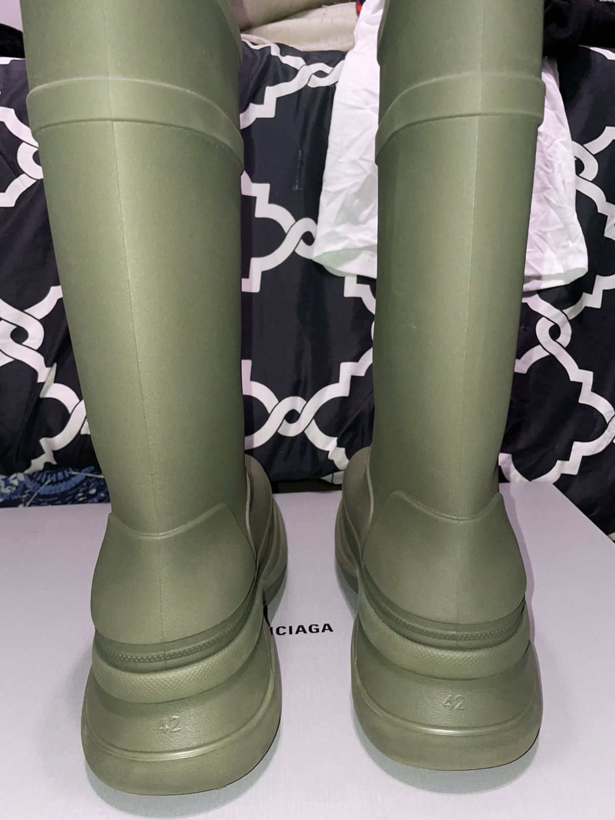 Balenciaga Balenciaga x crocs boots Size US 10 / EU 43 - 4 Thumbnail