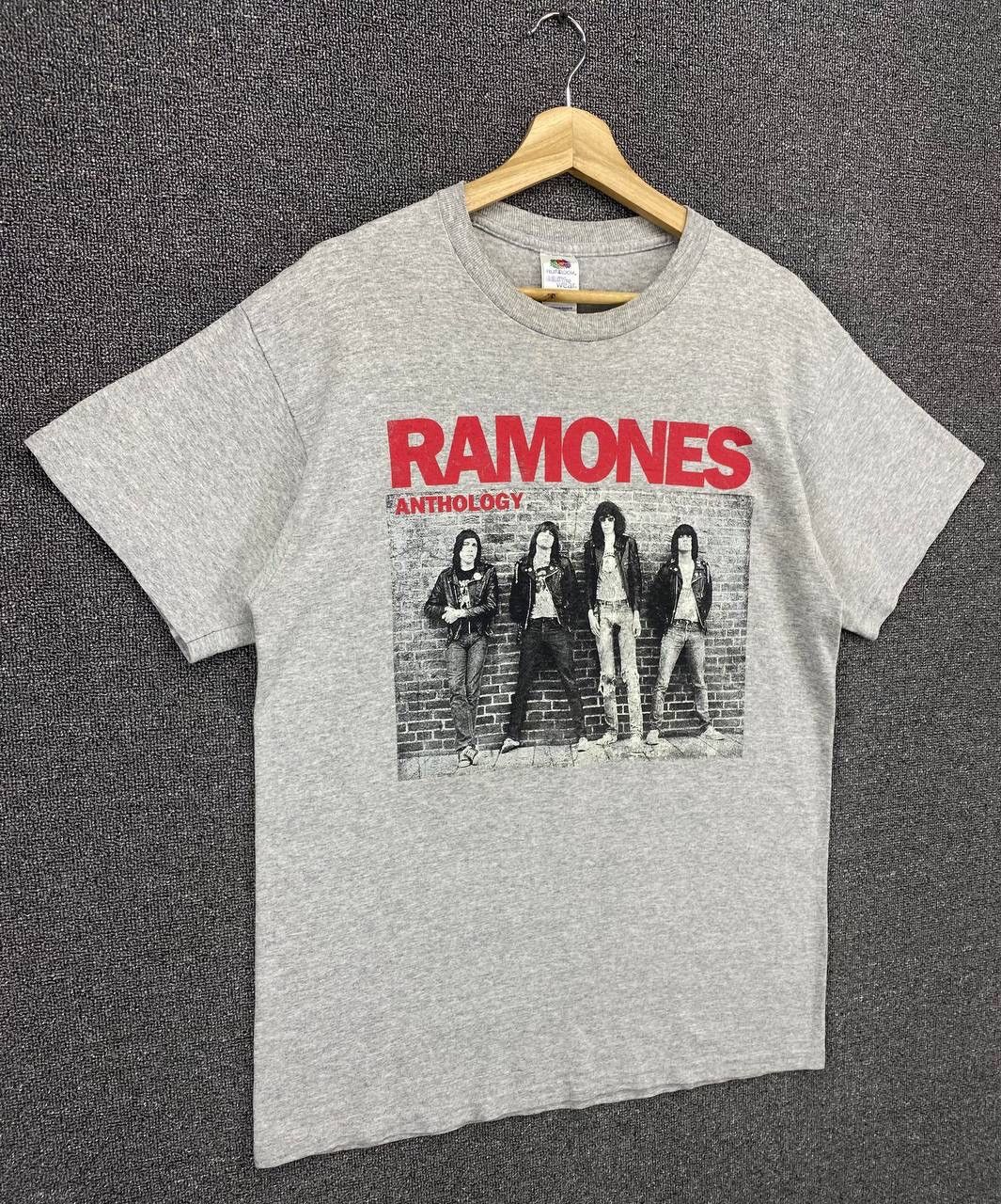 Band Tees Vintage Ramones Anthology Punk Rock Band Tees T Shirts Size US M / EU 48-50 / 2 - 2 Thumbnail