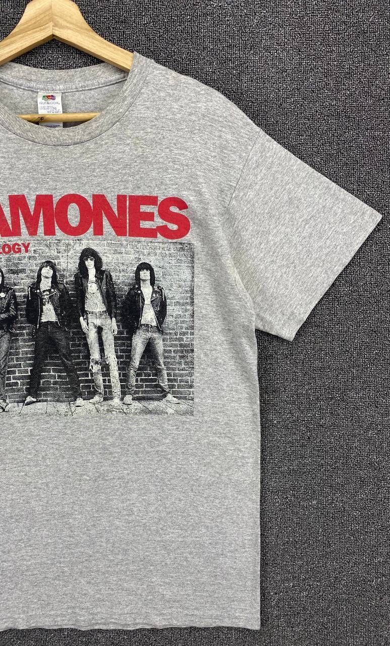 Band Tees Vintage Ramones Anthology Punk Rock Band Tees T Shirts Size US M / EU 48-50 / 2 - 4 Thumbnail