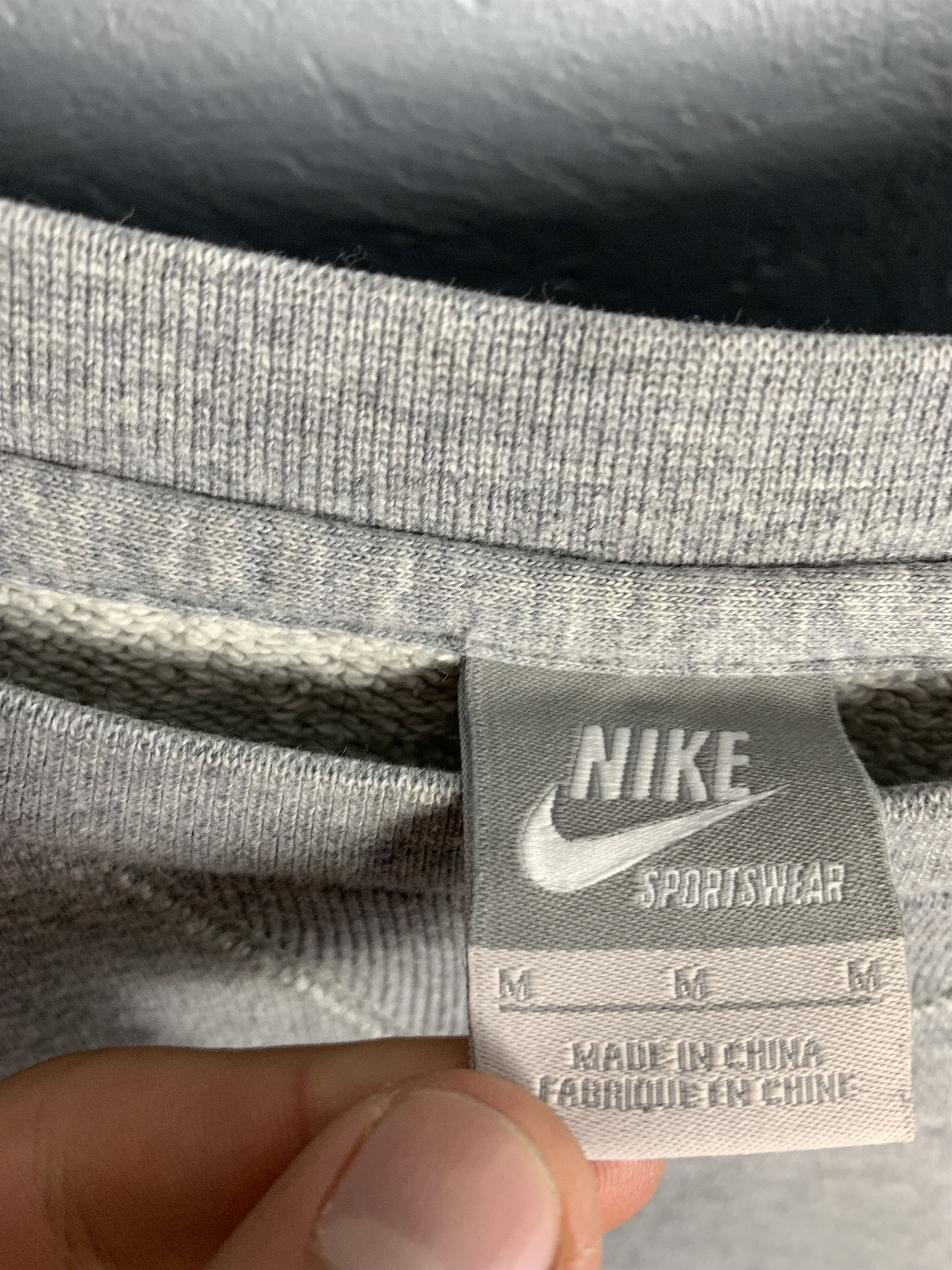 Nike Nike Vintage Mens Sweatshirt Y2K Size US L / EU 52-54 / 3 - 3 Thumbnail