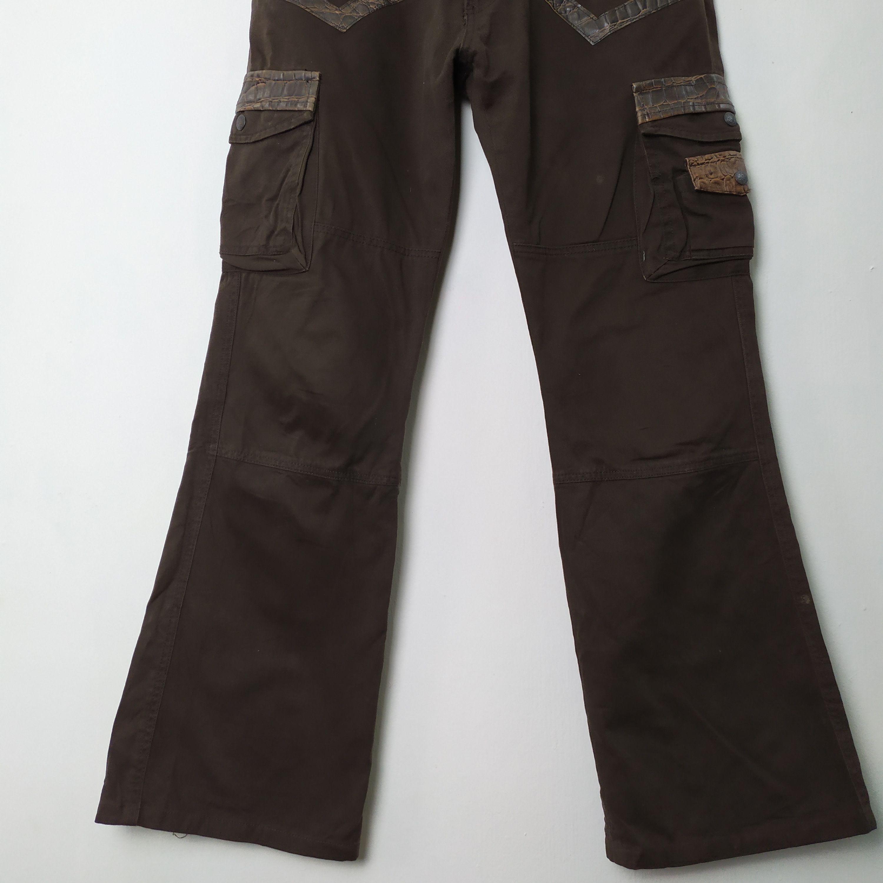 Roots Offerme 💥ROOT THREE FLARE CARGO PANTS Size US 32 / EU 48 - 6 Thumbnail