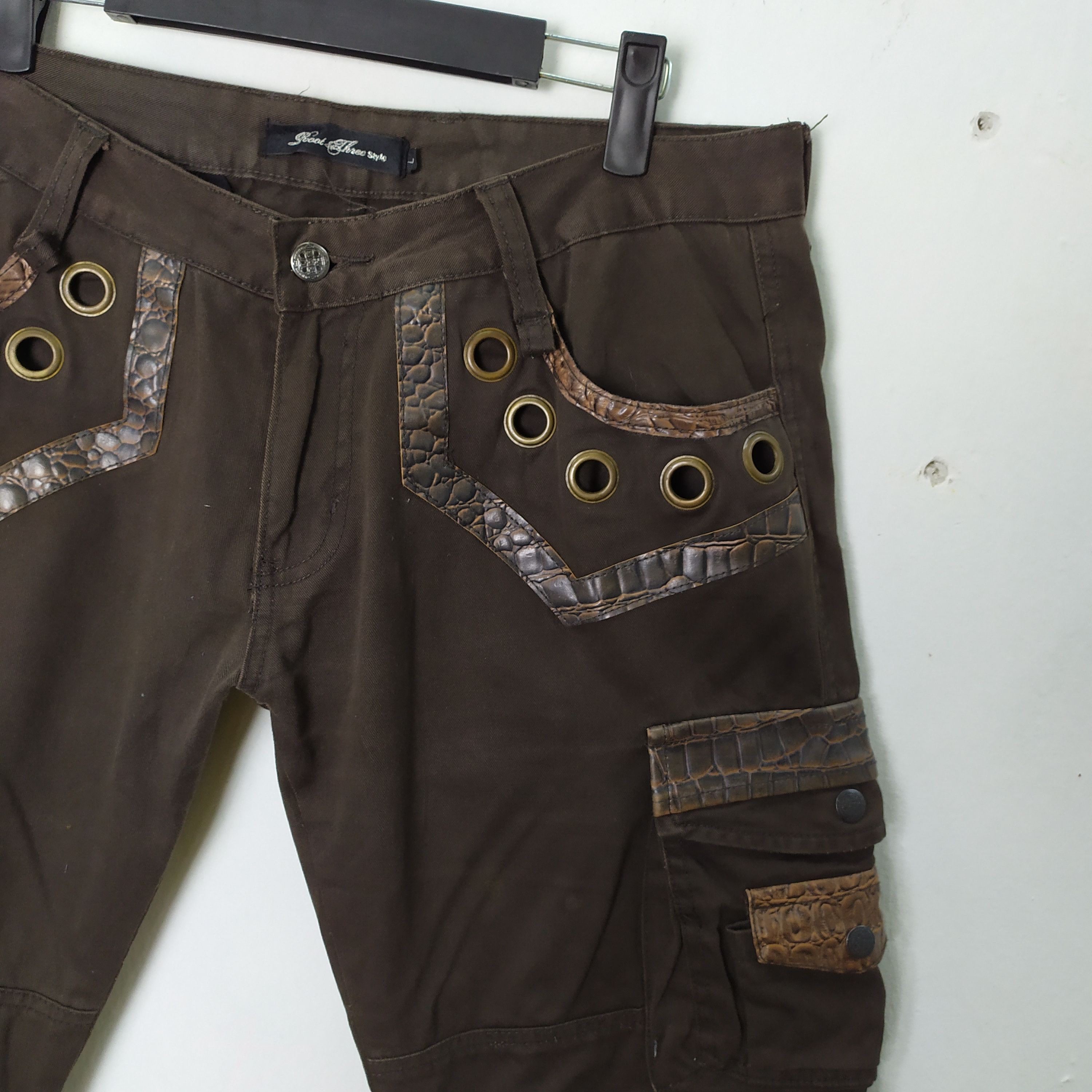 Roots Offerme 💥ROOT THREE FLARE CARGO PANTS Size US 32 / EU 48 - 3 Thumbnail