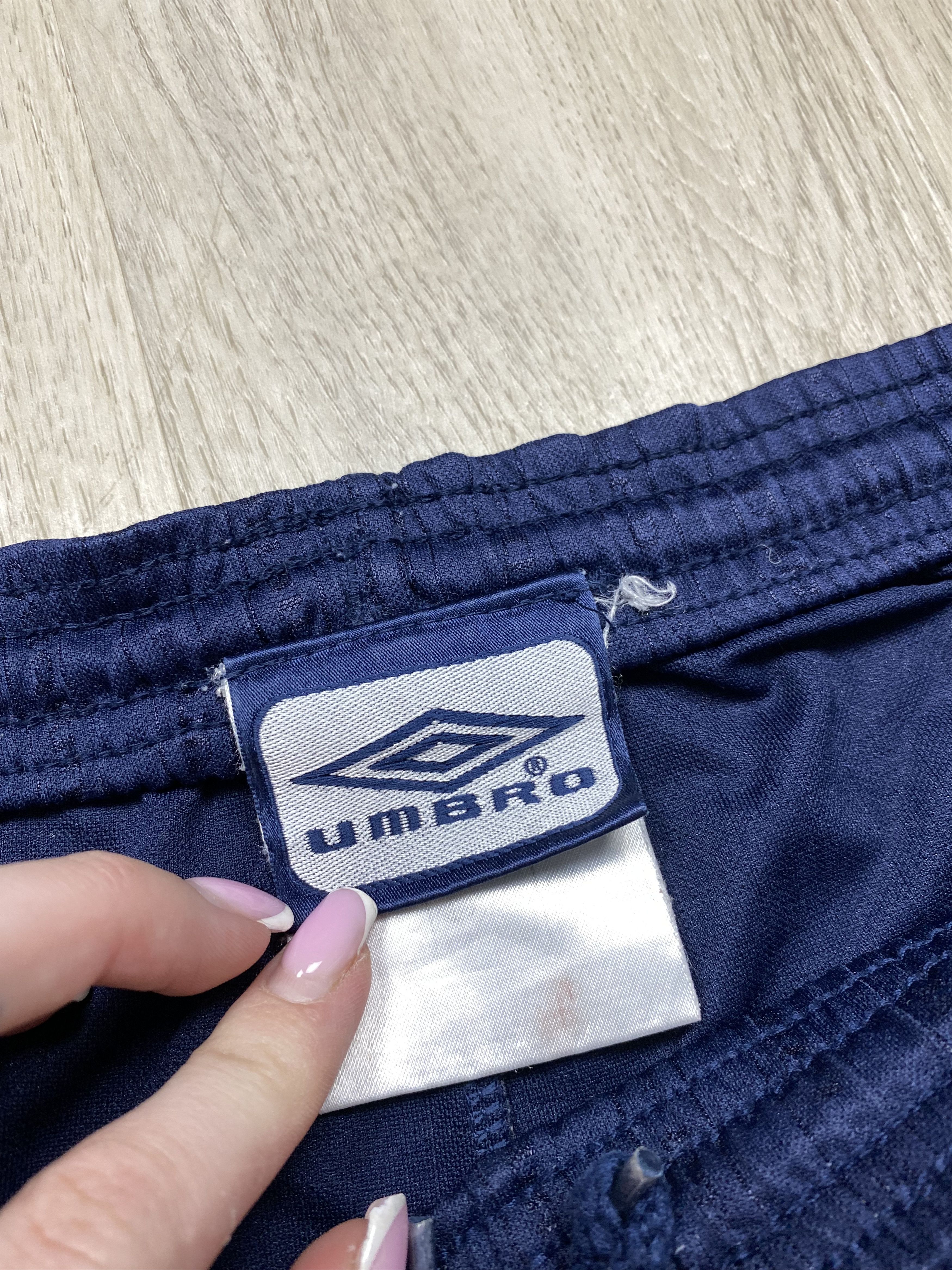 Umbro × Vintage Umbro Vintage Mens Shorts Y2K Size US 30 / EU 46 - 4 Thumbnail