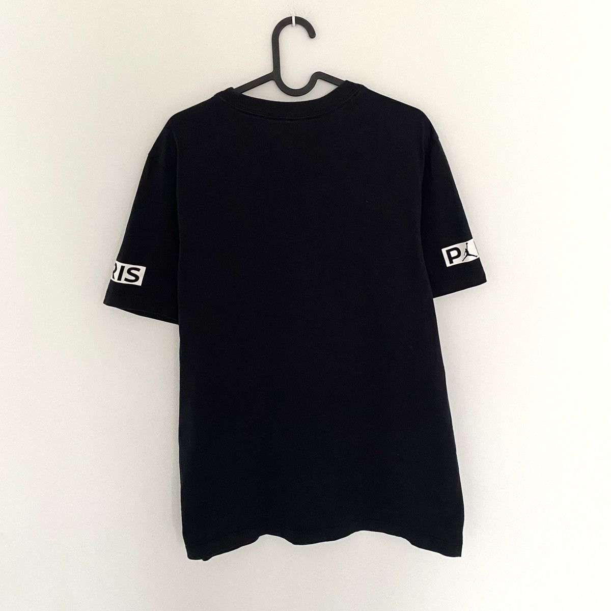 Jordan Brand × Nike PSG Paris Nike Jordan Men SS Black Logo Tee Shirt Top Kit Size US M / EU 48-50 / 2 - 7 Thumbnail