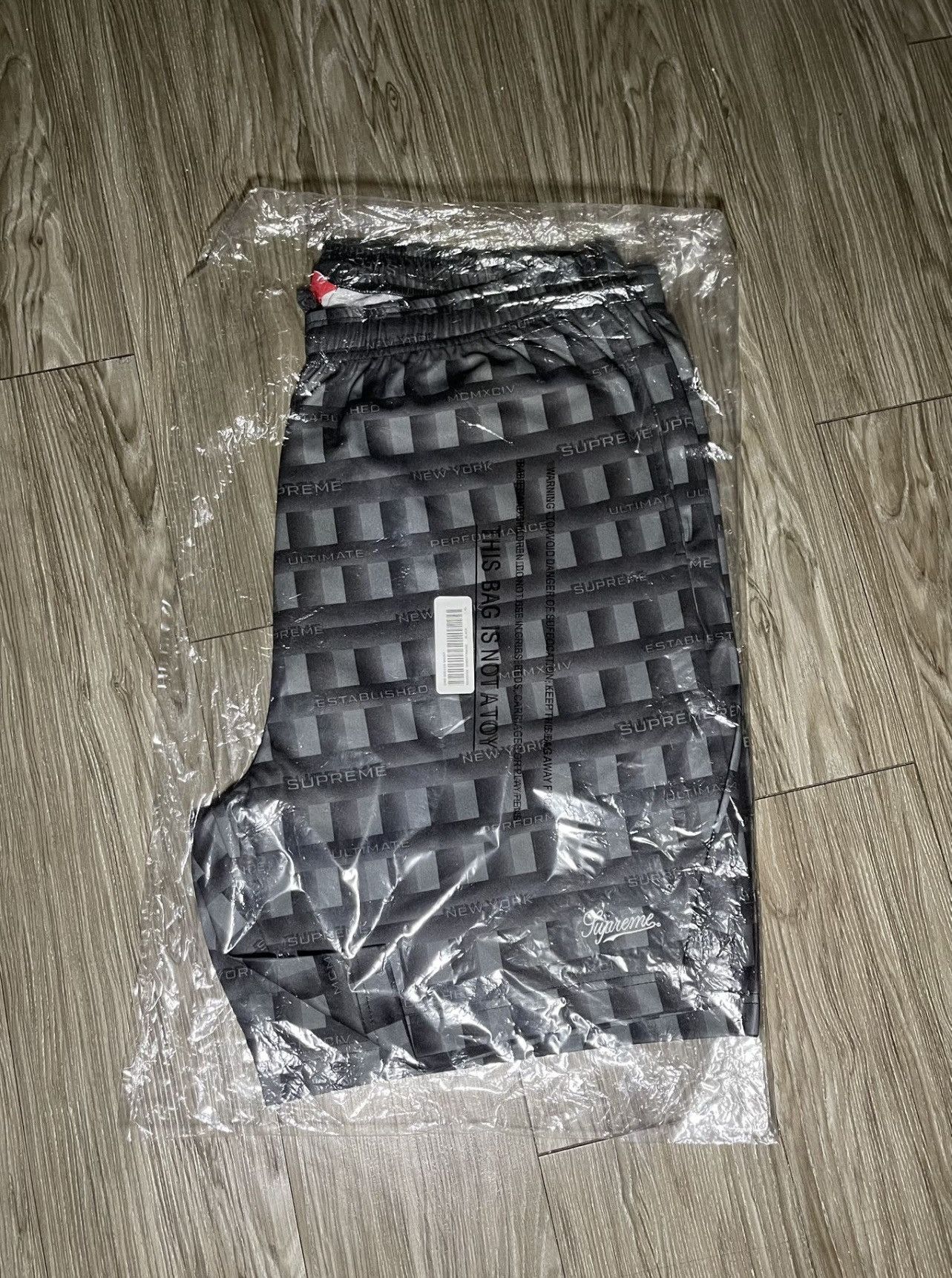 image of Supreme Grid Soccer Shorts Ss20 in Black, Men's (Size 36)