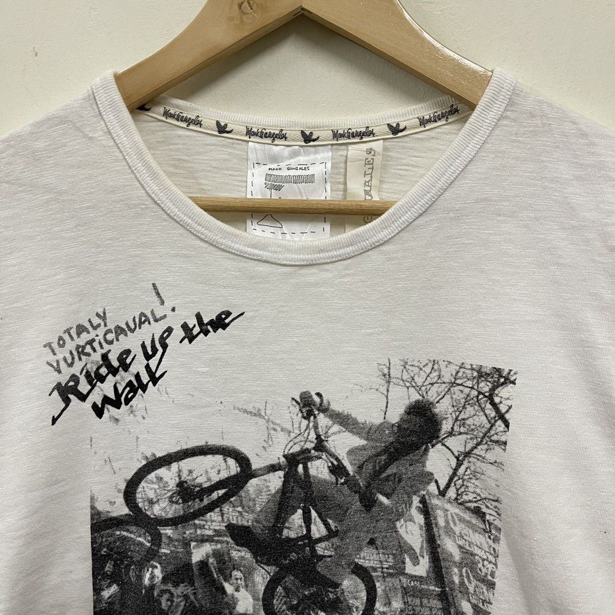 Japanese Brand Mark Gonzales tshirt 3q BMX Gang skateboarder Size US L / EU 52-54 / 3 - 4 Thumbnail