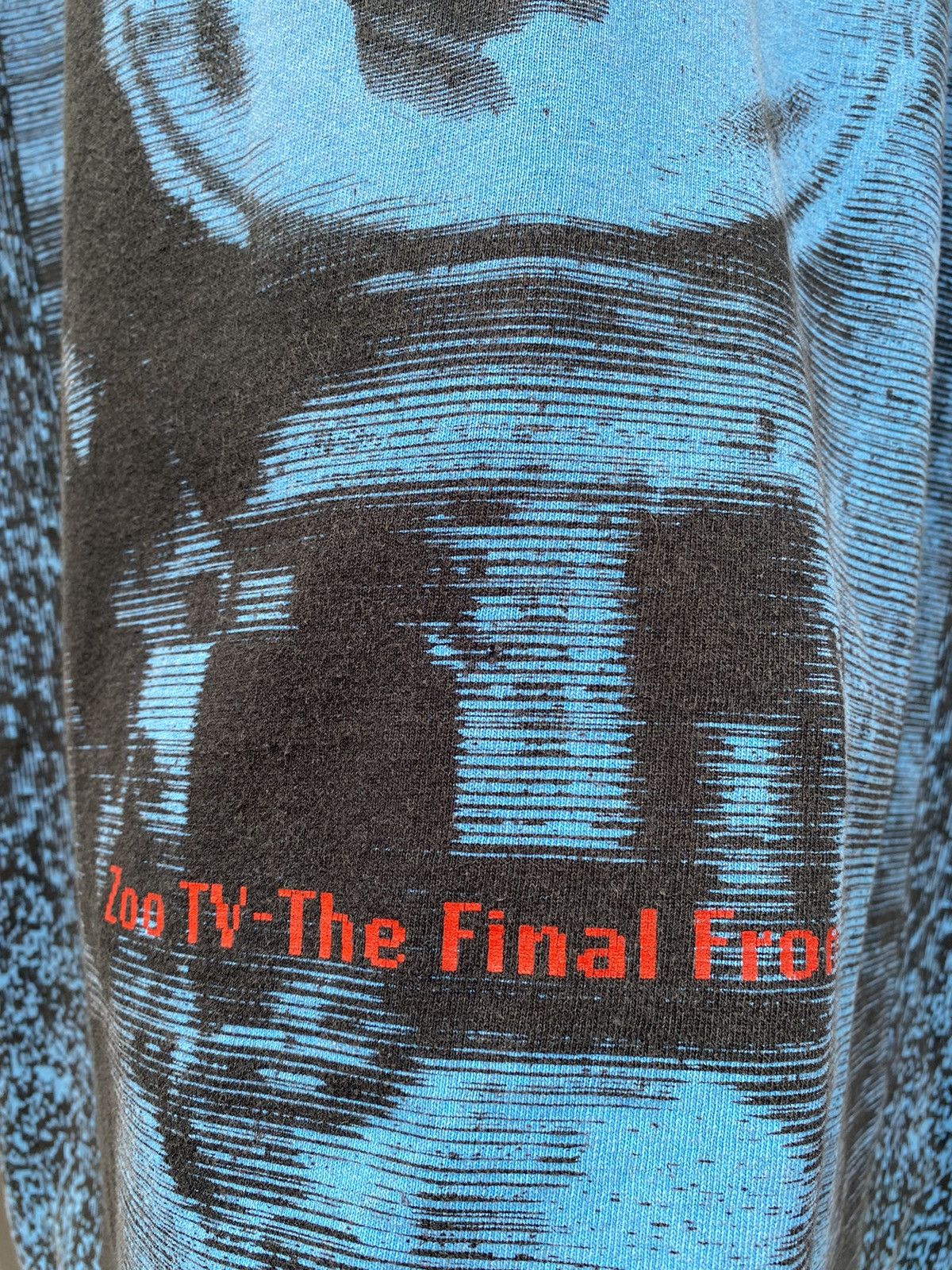 Band Tees U2 Zooropa 93 Vintage 90s overprinted t shirt size L/XL Size US L / EU 52-54 / 3 - 3 Thumbnail