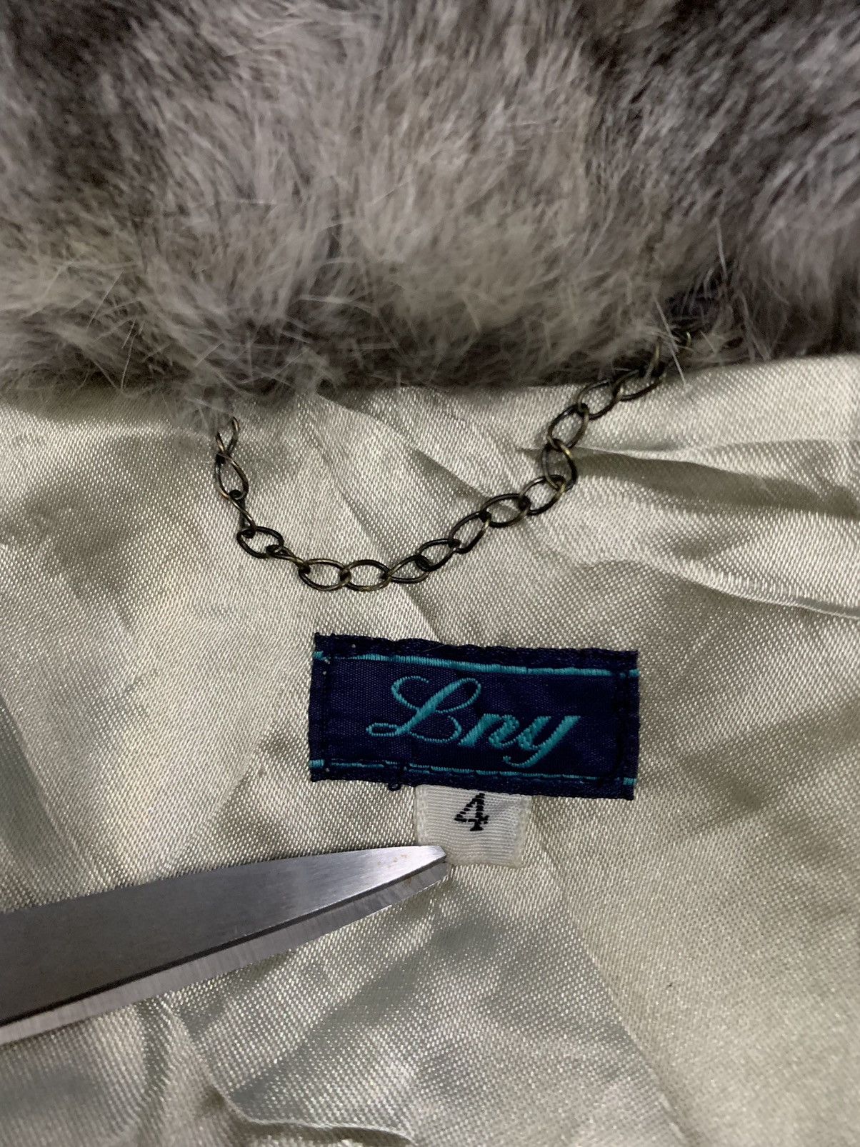 Japanese Brand Vintage Japanese Brand LNY Rabbit Fur Coat Size S / US 4 / IT 40 - 14 Thumbnail