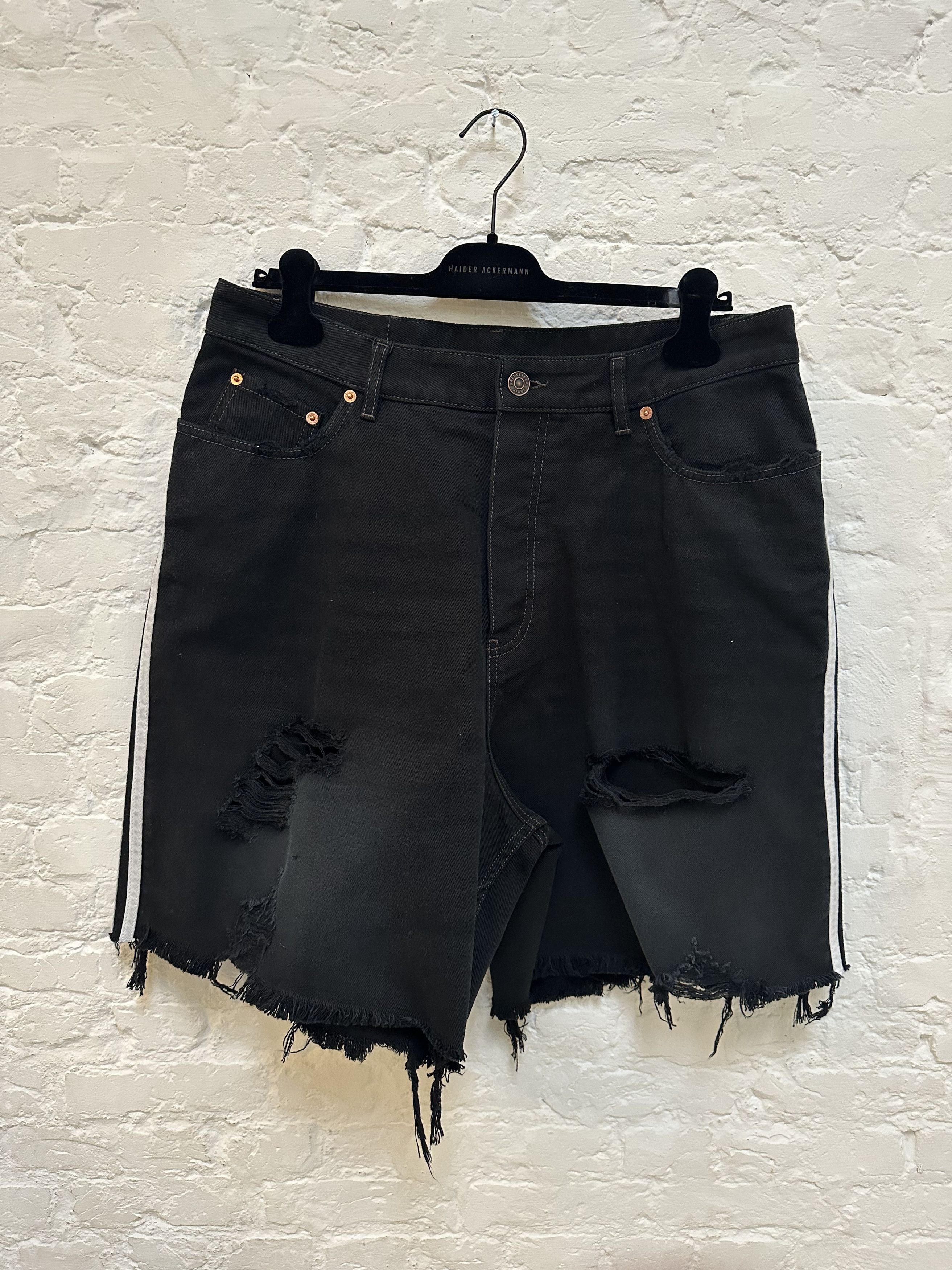 image of Sold Out Balenciaga X Adidas Trashed Shorts Size L in Black, Men's