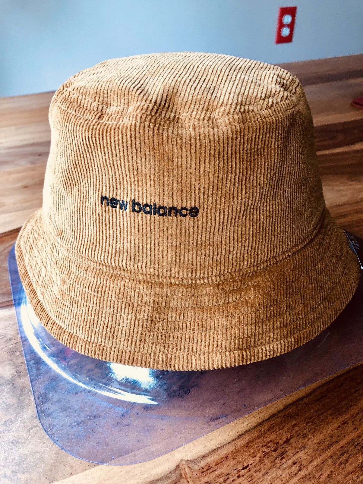 New Balance Rare Balance Corduroy Bucket Hat CARAMEL Size ONE SIZE - 1 Thumbnail