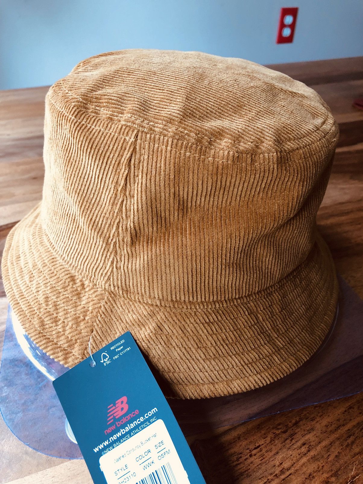 New Balance Rare Balance Corduroy Bucket Hat CARAMEL Size ONE SIZE - 2 Thumbnail
