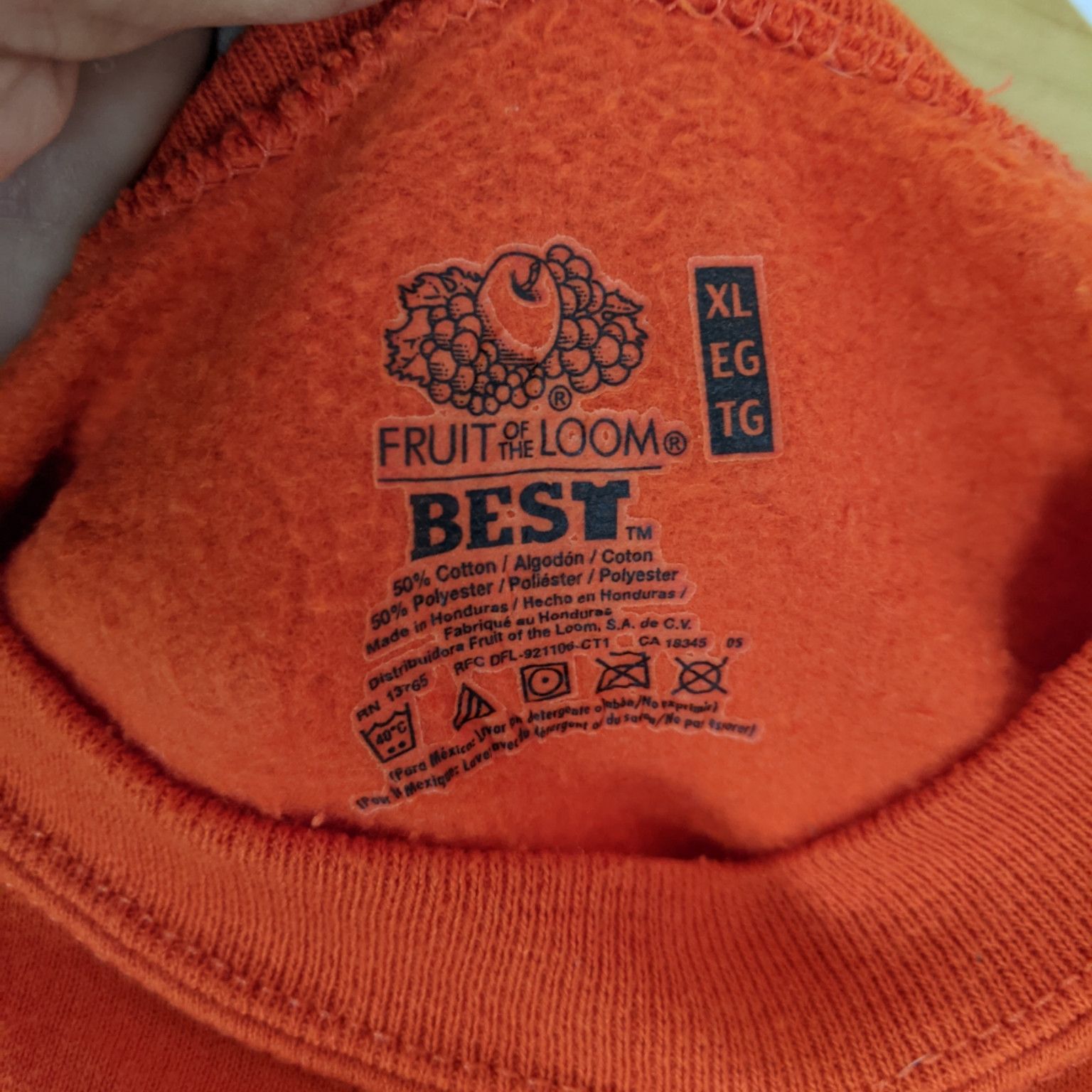 Fruit Of The Loom FRUIT OF THE LOOM Orange Plain Crewneck Jumper Sweatshirt Size US XL / EU 56 / 4 - 7 Thumbnail