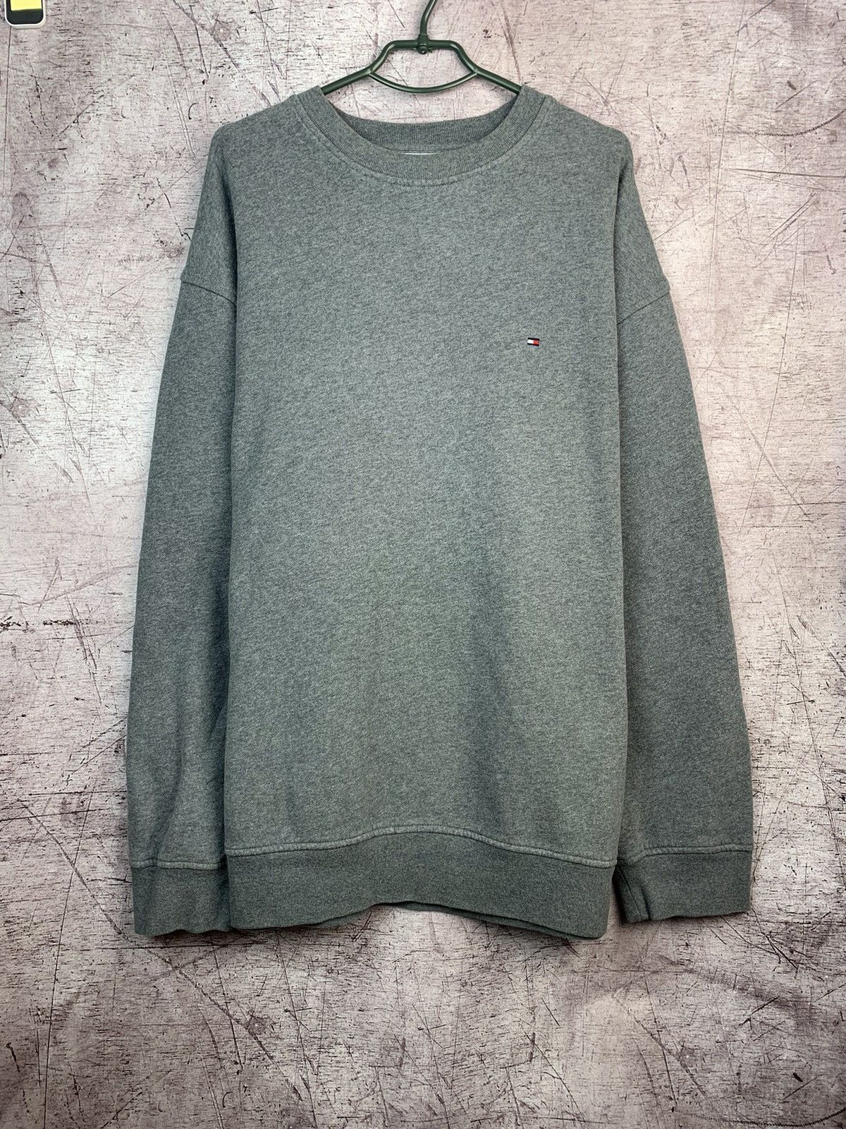 Tommy Hilfiger × Vintage Vintage Tommy Hilfiger Crew Neck Sweatshirt Size US XL / EU 56 / 4 - 1 Thumbnail