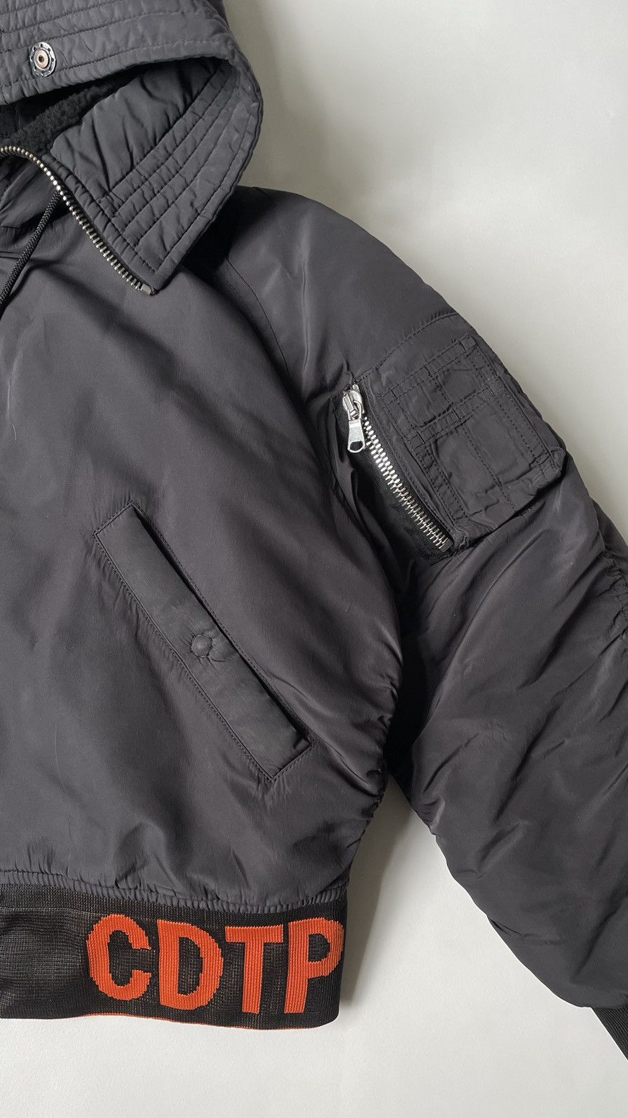 Raf Simons × Sterling Ruby A/W 14 Cropped Bomber Jacket Size US M / EU 48-50 / 2 - 6 Thumbnail