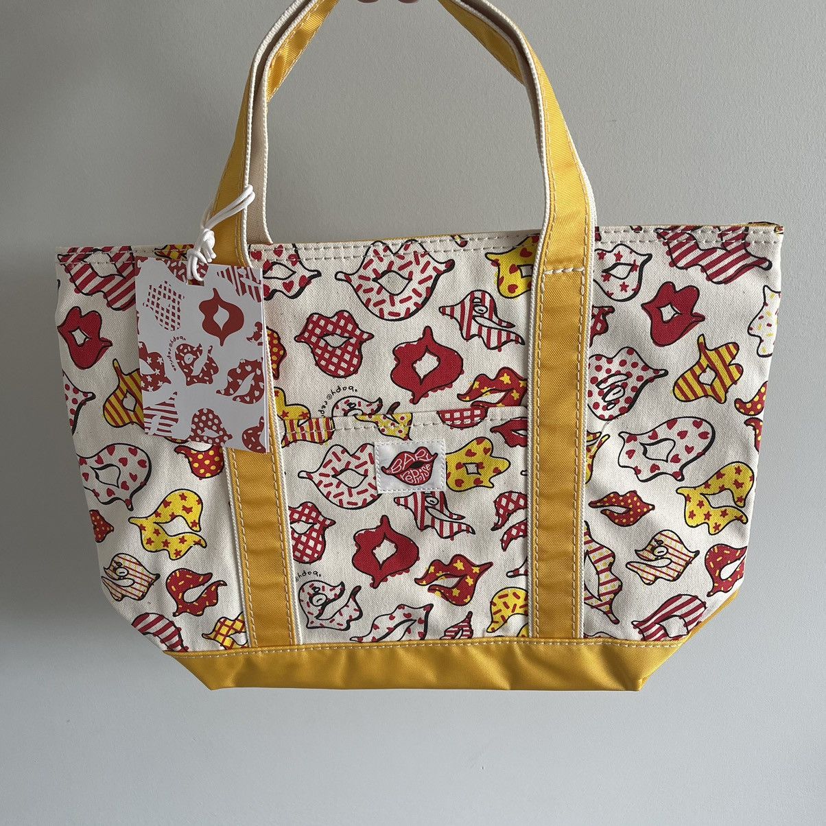 OG Bapy Reprise Lip Camo Pattern Tote Bag Kiss