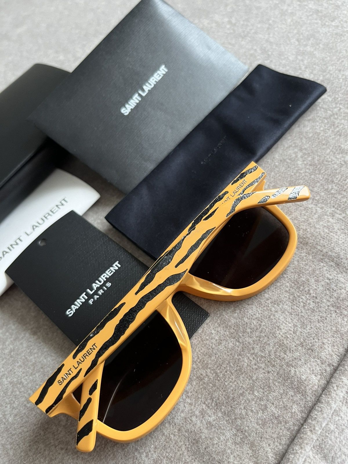 Hedi Slimane × Saint Laurent Paris × Yves Saint Laurent Runway Brand New Saint Laurent Sunglass Limited Edition Size ONE SIZE - 7 Thumbnail