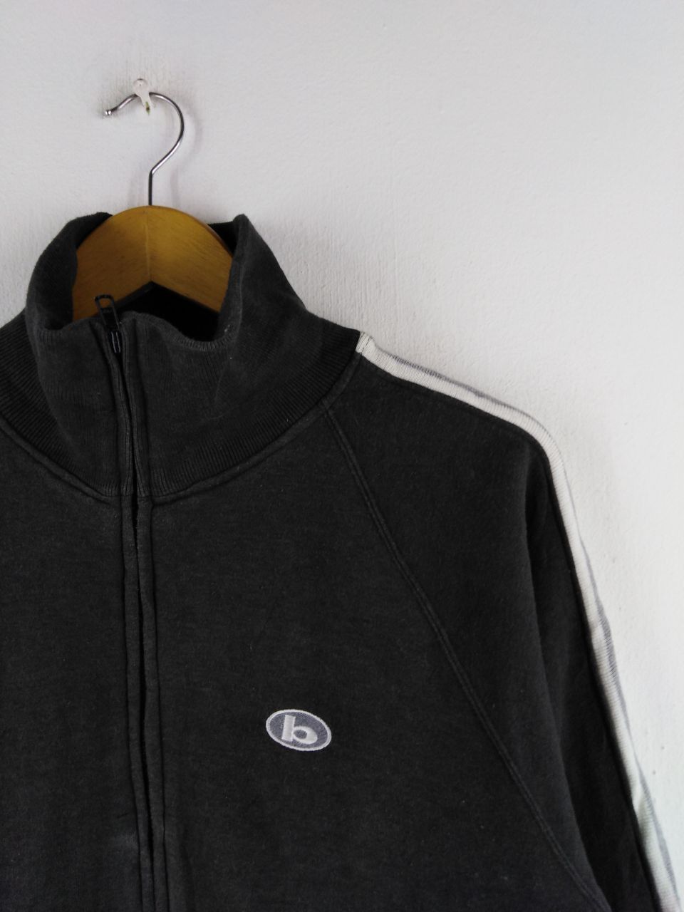 Vintage BITCH SKATEBOARD LIGHT JACKET HOODED Size US M / EU 48-50 / 2 - 4 Thumbnail