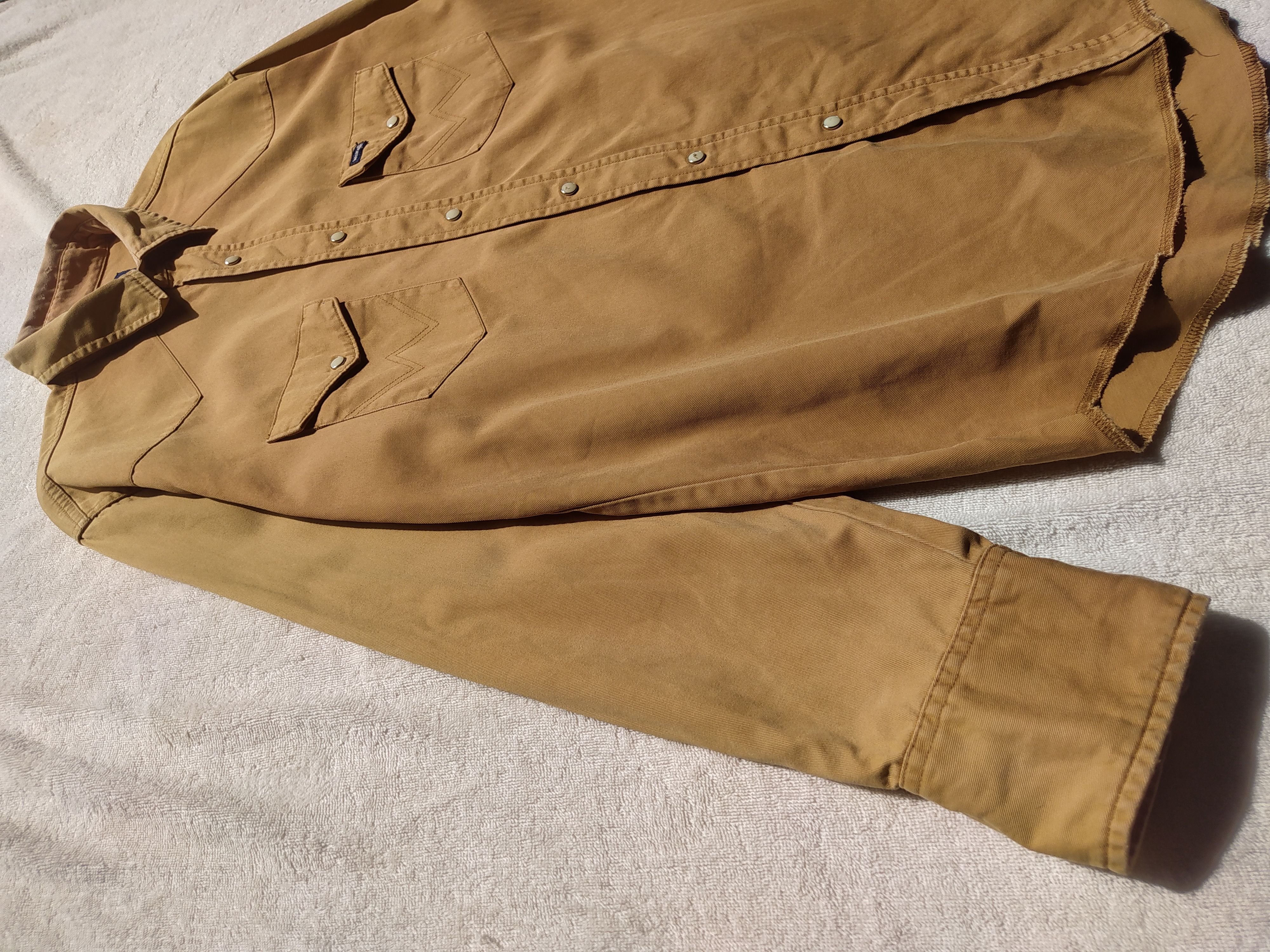 Japanese Brand × Vintage × Wrangler Vintage Wrangler sun faded snap button up Size US L / EU 52-54 / 3 - 10 Thumbnail
