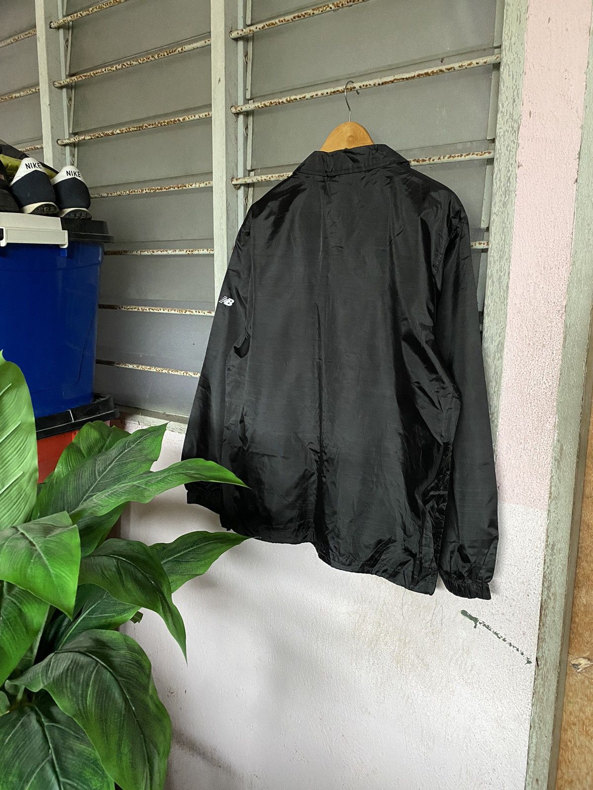 New Balance New Belance X Suntory Coffee Nylon Jacket Size US L / EU 52-54 / 3 - 2 Thumbnail