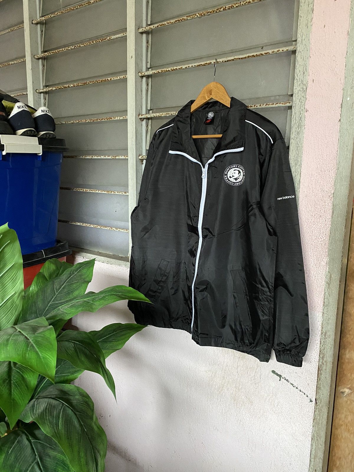 New Balance New Belance X Suntory Coffee Nylon Jacket Size US L / EU 52-54 / 3 - 1 Thumbnail
