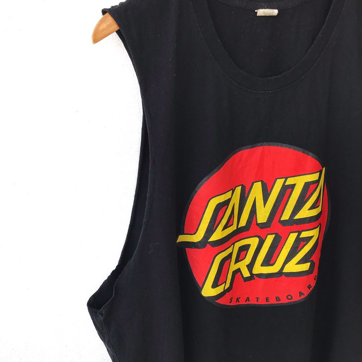 Santa Cruz Skateboards Iconic Logo Santa Cruz Custom Sleeveless Tshirt Streetwear Size US XL / EU 56 / 4 - 2 Thumbnail