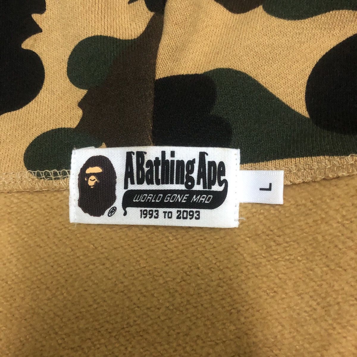 Bape OG A Bathing Ape 1st Camo Full Zip Hoodie Japan Size US L / EU 52-54 / 3 - 4 Thumbnail