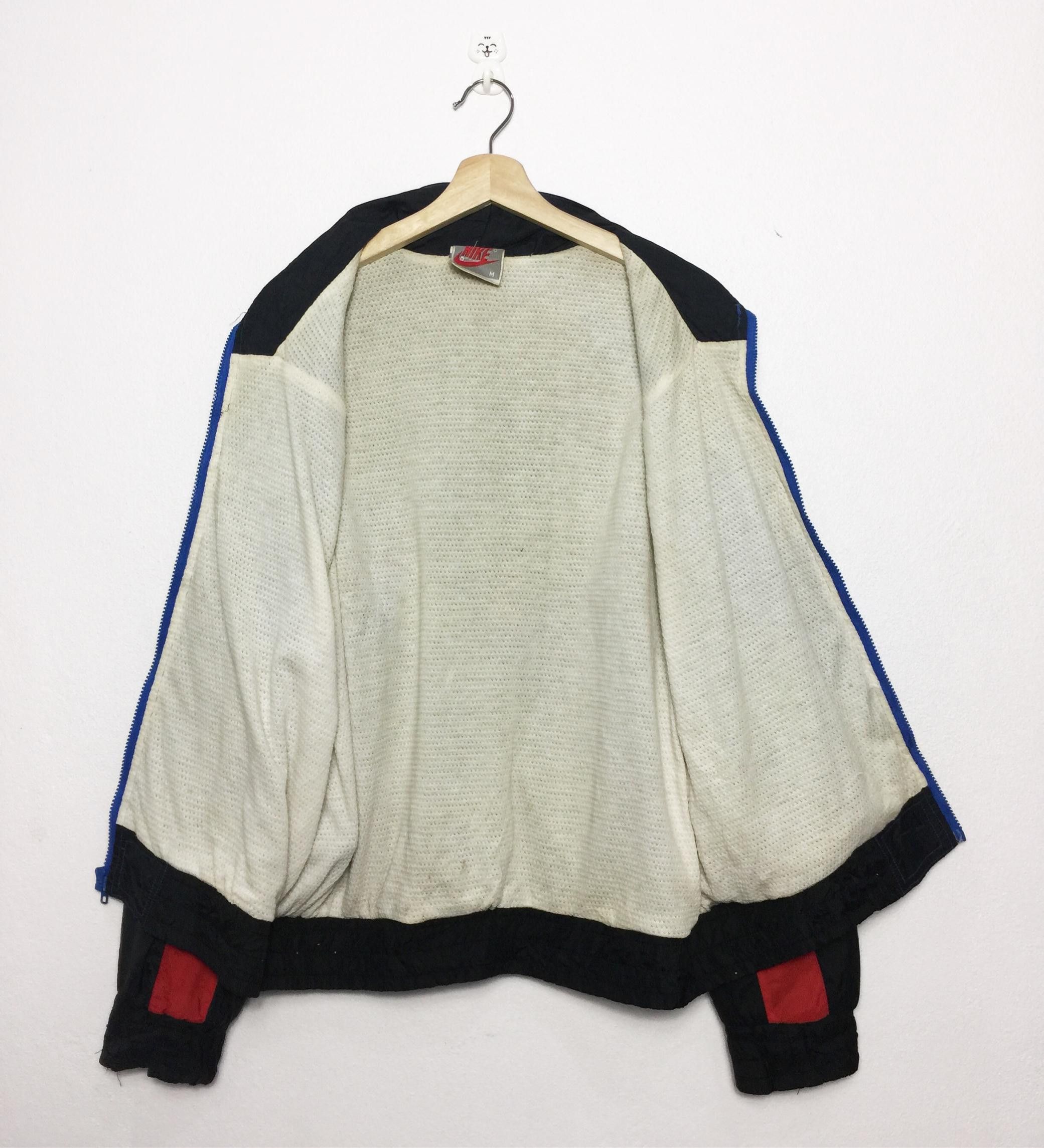 Nike Rare Vintage Nike Windbreaker Jacket Embroidered Logo Size US M / EU 48-50 / 2 - 8 Thumbnail
