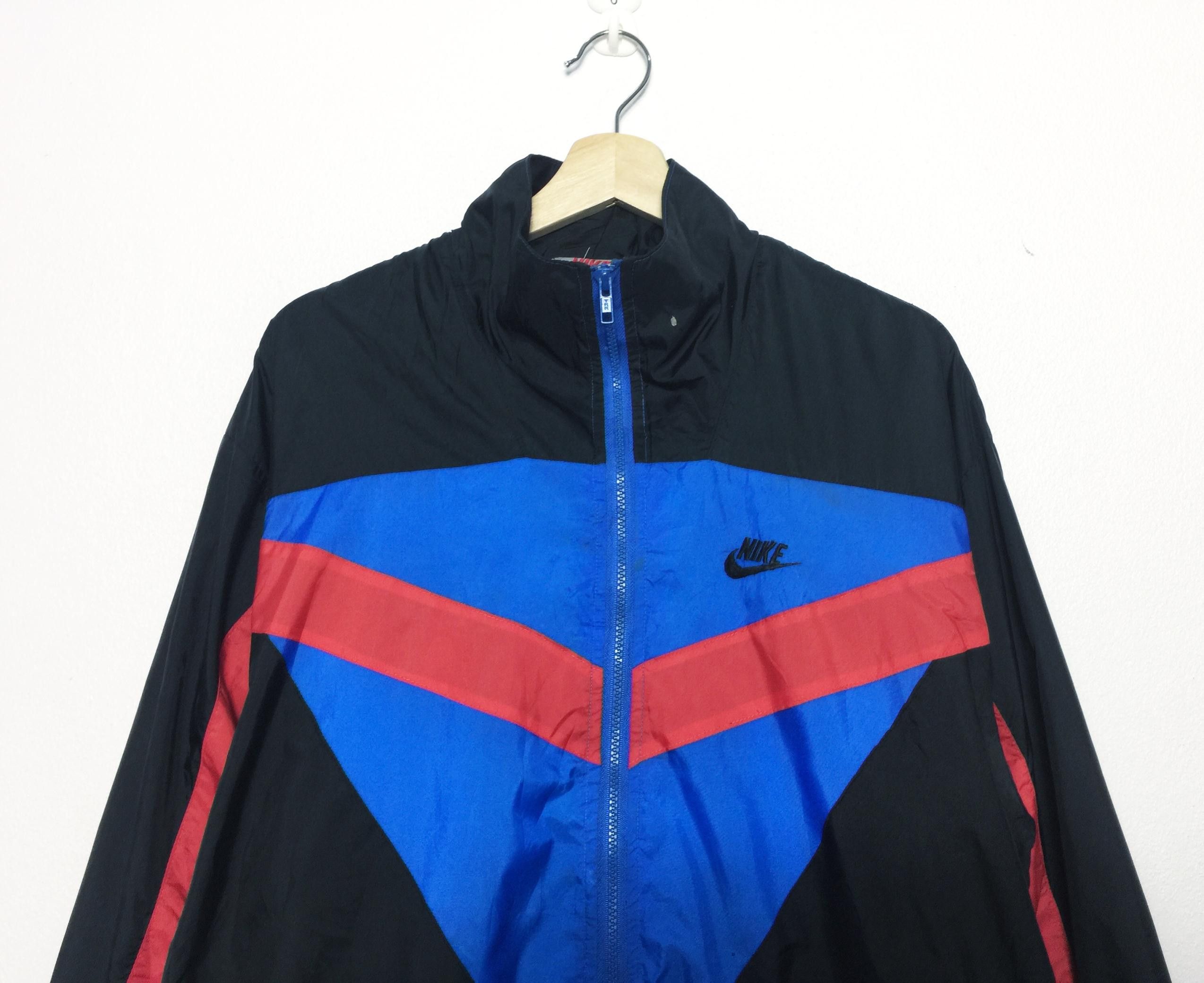 Nike Rare Vintage Nike Windbreaker Jacket Embroidered Logo Size US M / EU 48-50 / 2 - 2 Thumbnail
