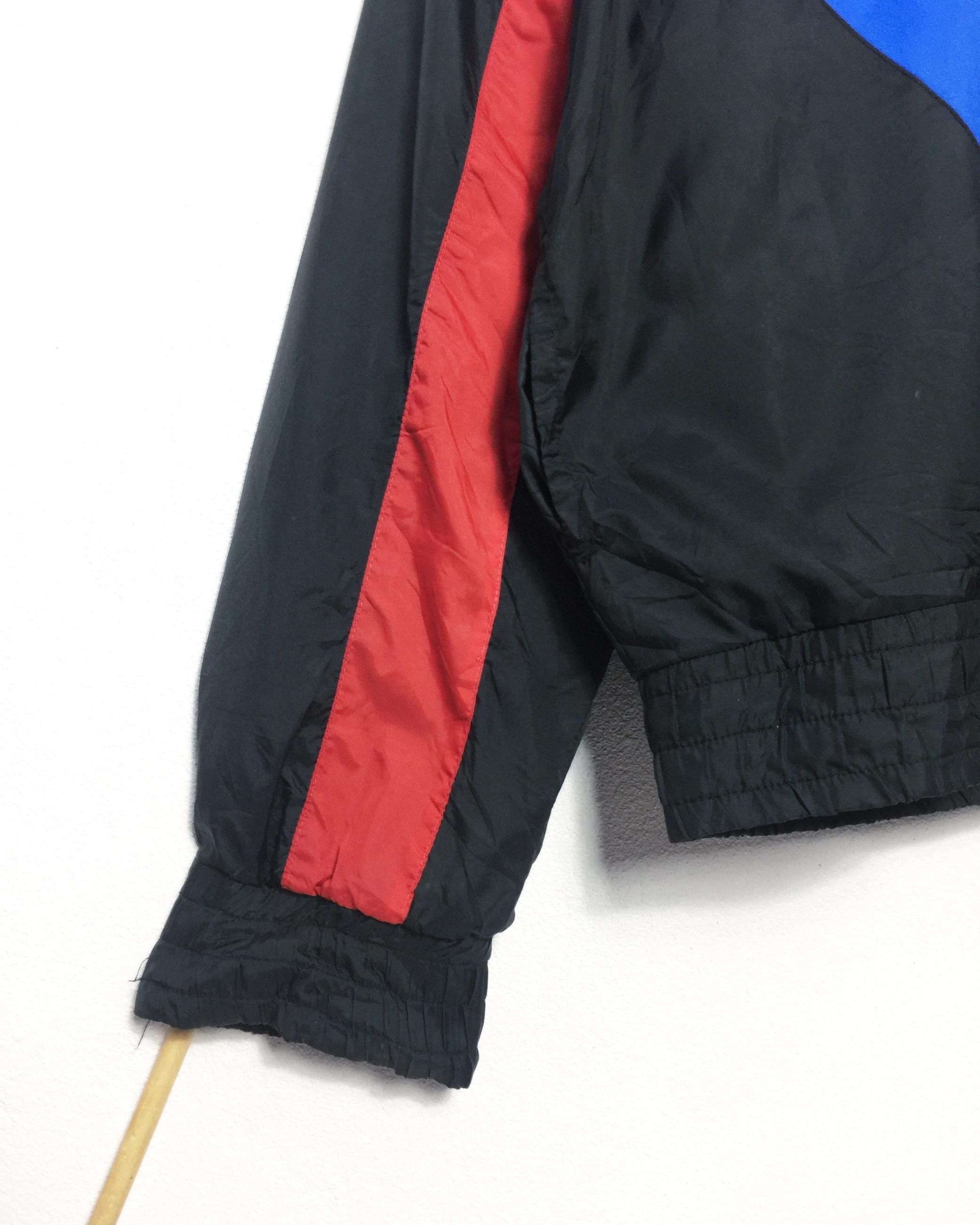 Nike Rare Vintage Nike Windbreaker Jacket Embroidered Logo Size US M / EU 48-50 / 2 - 5 Thumbnail