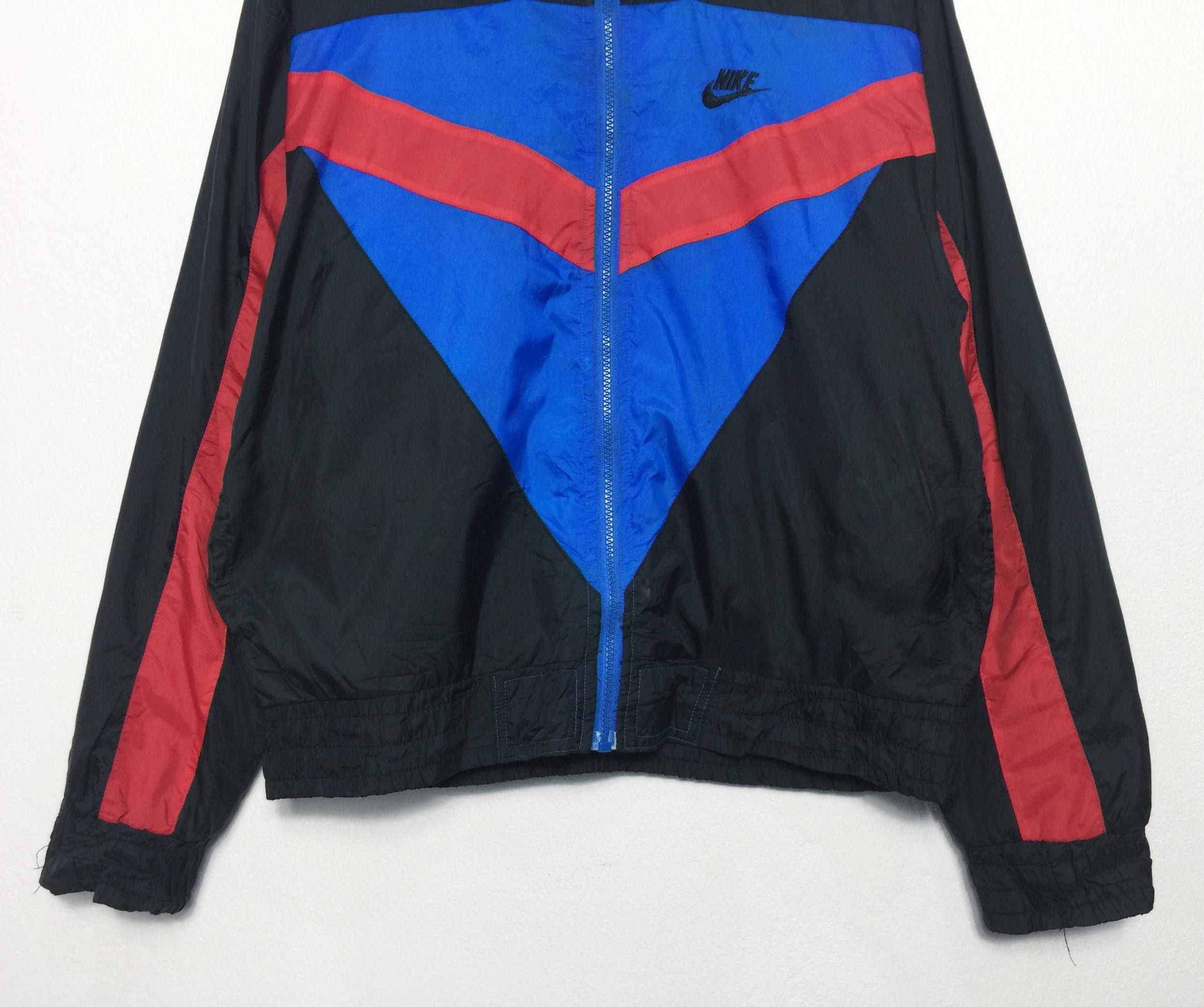 Nike Rare Vintage Nike Windbreaker Jacket Embroidered Logo Size US M / EU 48-50 / 2 - 4 Thumbnail