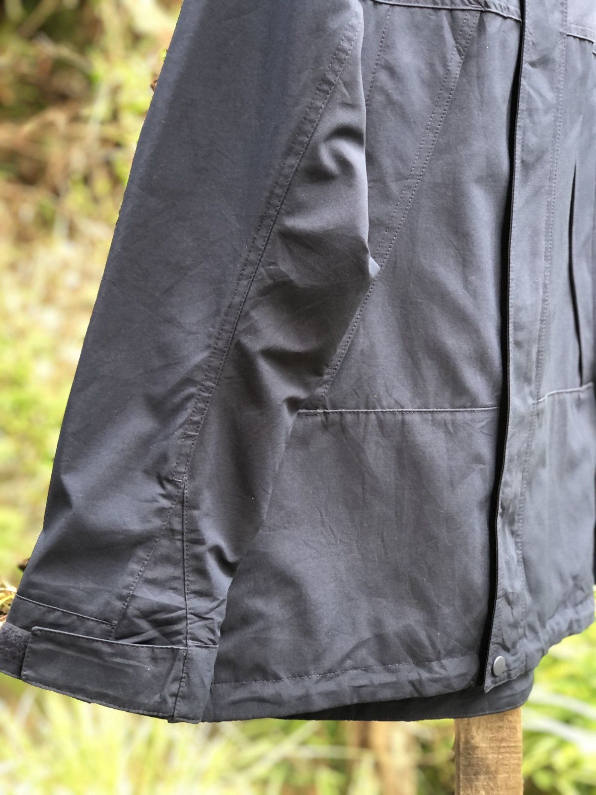 Uniqlo Uniqlo Windbreaker Hoodie Zipper Jacket Size US M / EU 48-50 / 2 - 3 Thumbnail