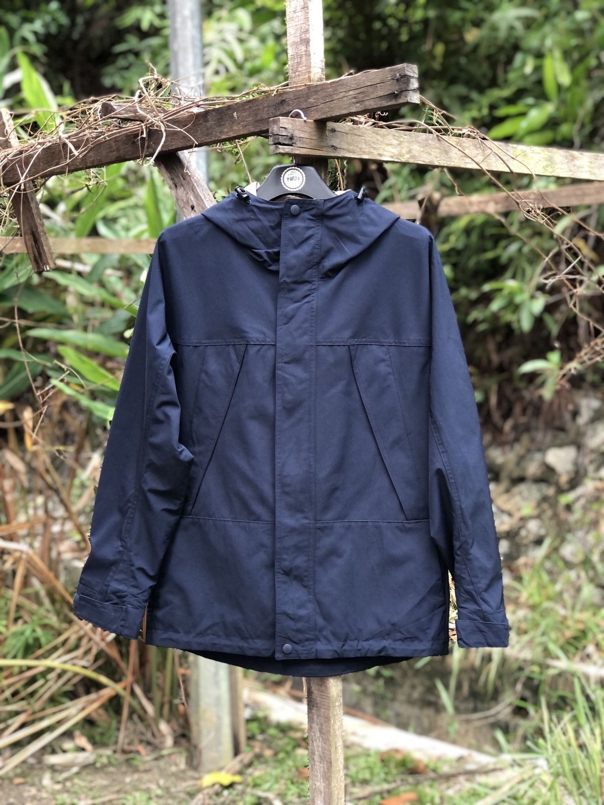 Uniqlo Uniqlo Windbreaker Hoodie Zipper Jacket Size US M / EU 48-50 / 2 - 1 Thumbnail