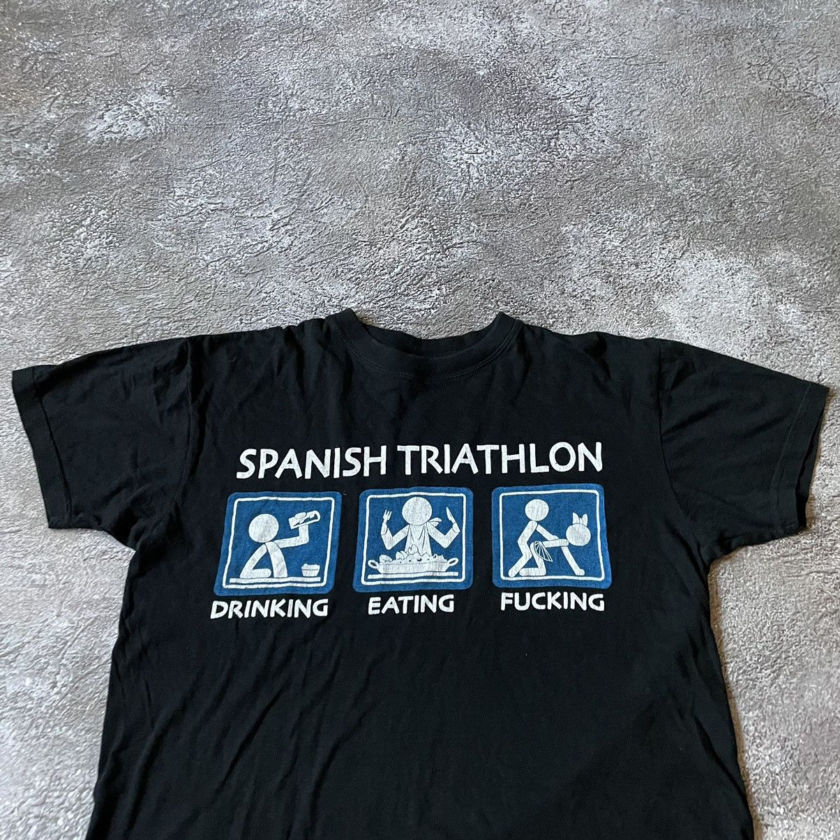 Vintage Vintage Y2K Spanish Triathlon Graphic Tee Drunk Eating Fucki Size US L / EU 52-54 / 3 - 5 Thumbnail